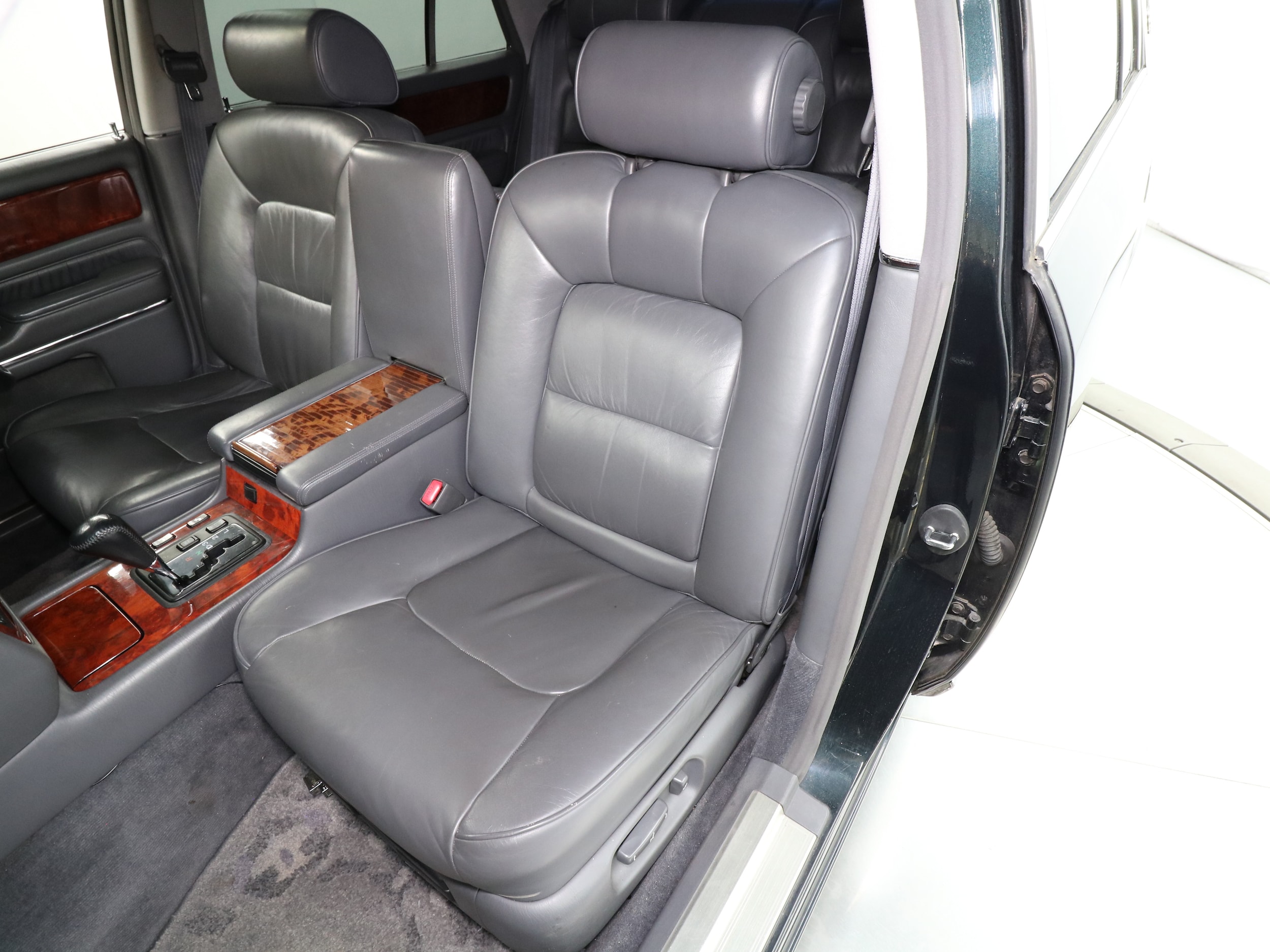1997 Toyota Century 18