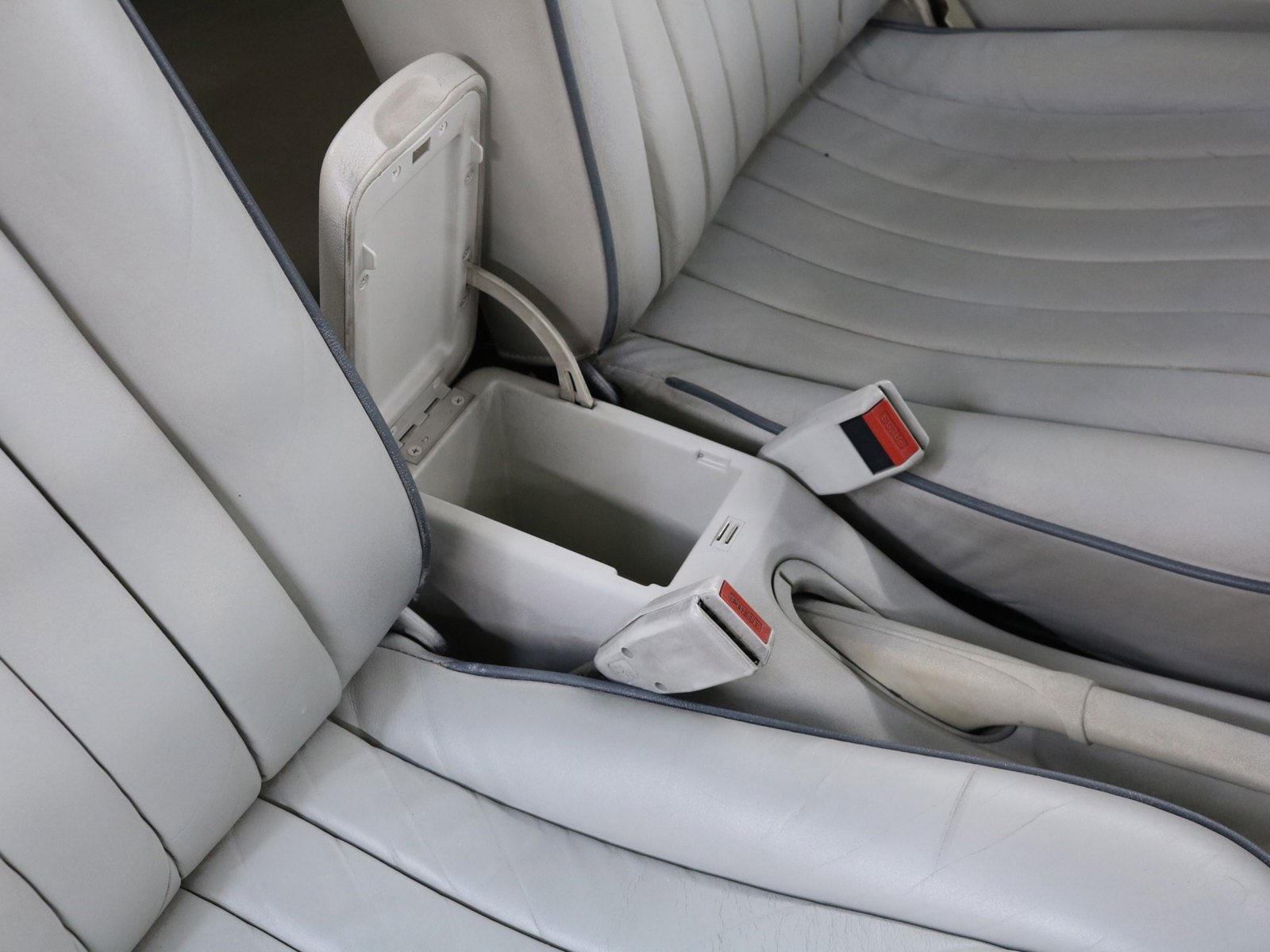 1991 Nissan Figaro 44
