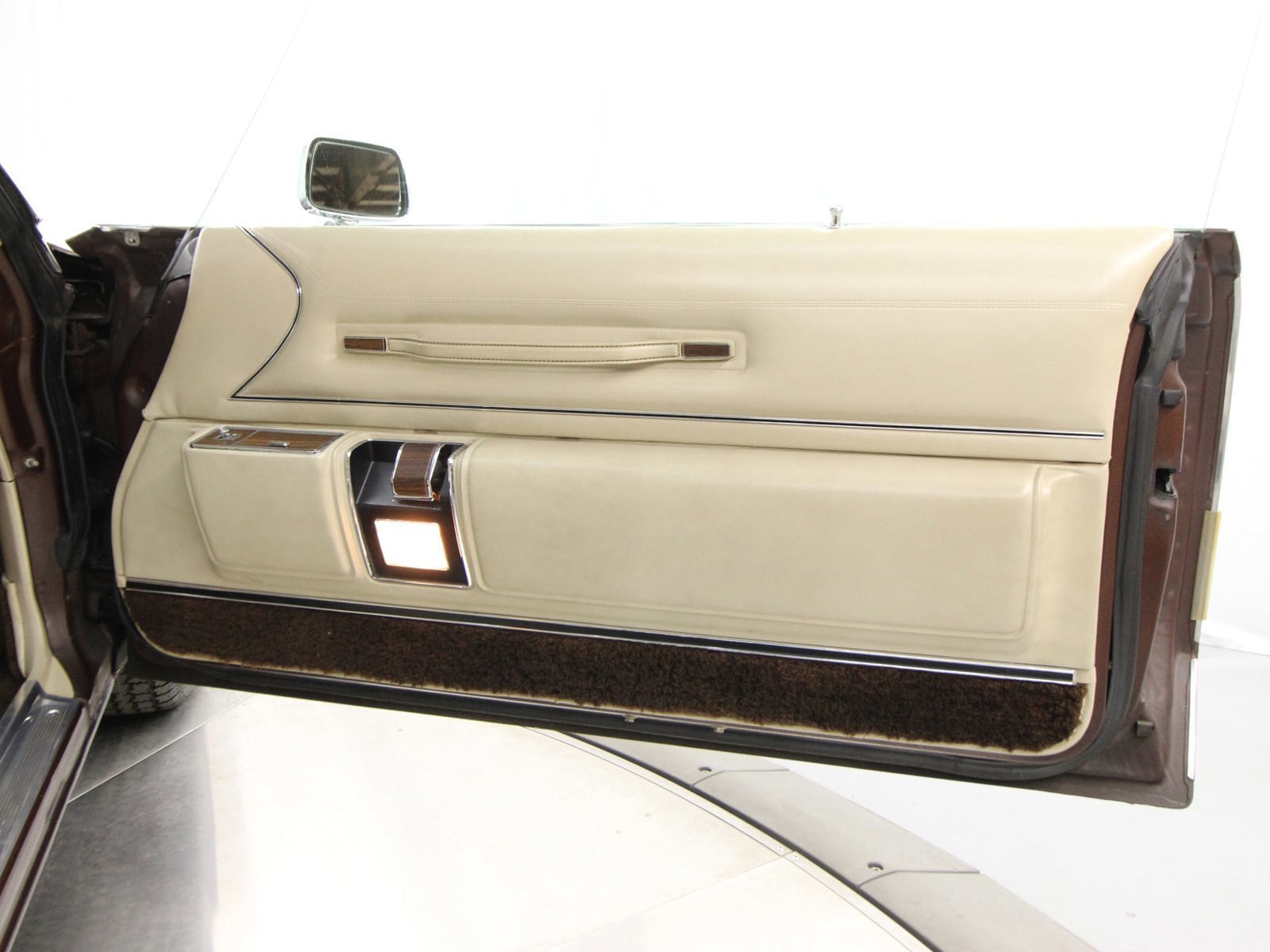 1975 Chrysler Imperial 35