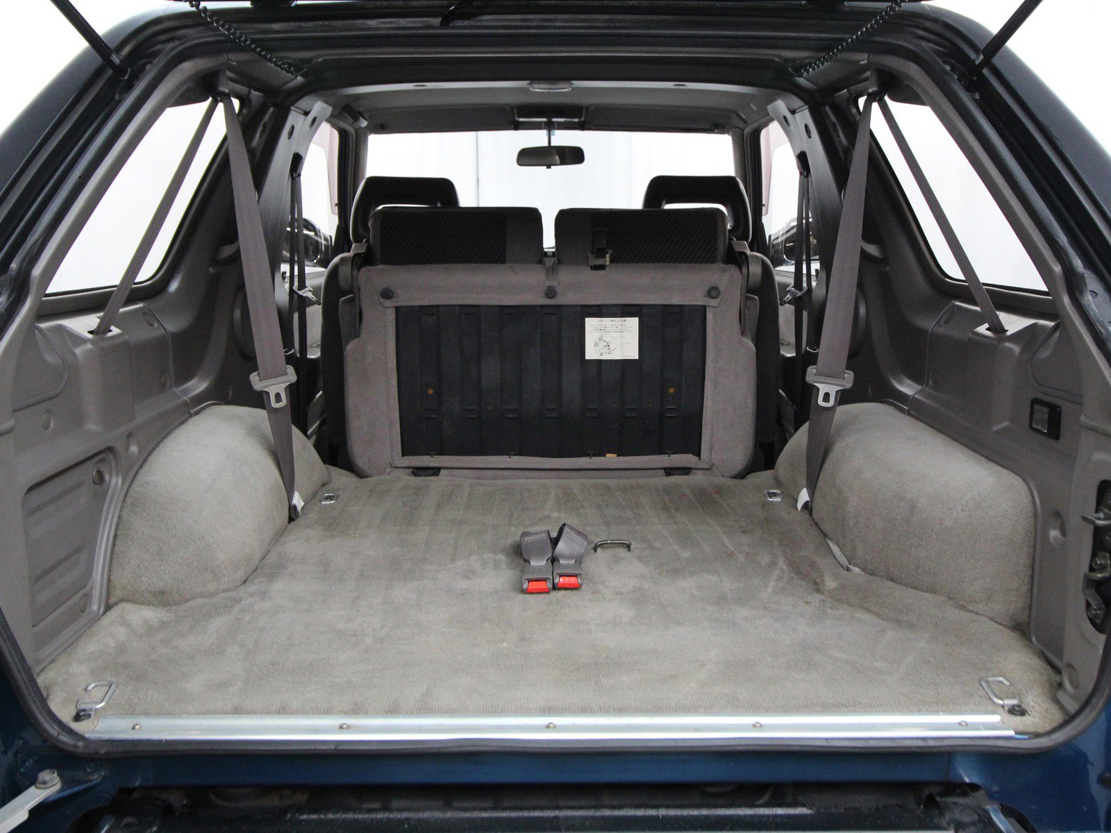 1995 Isuzu Mu 25