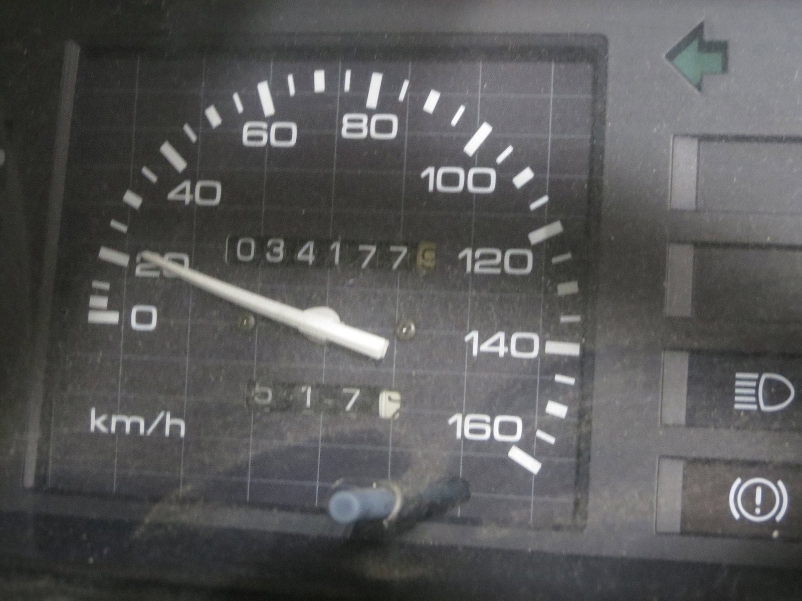 1990 Nissan Vanette 16