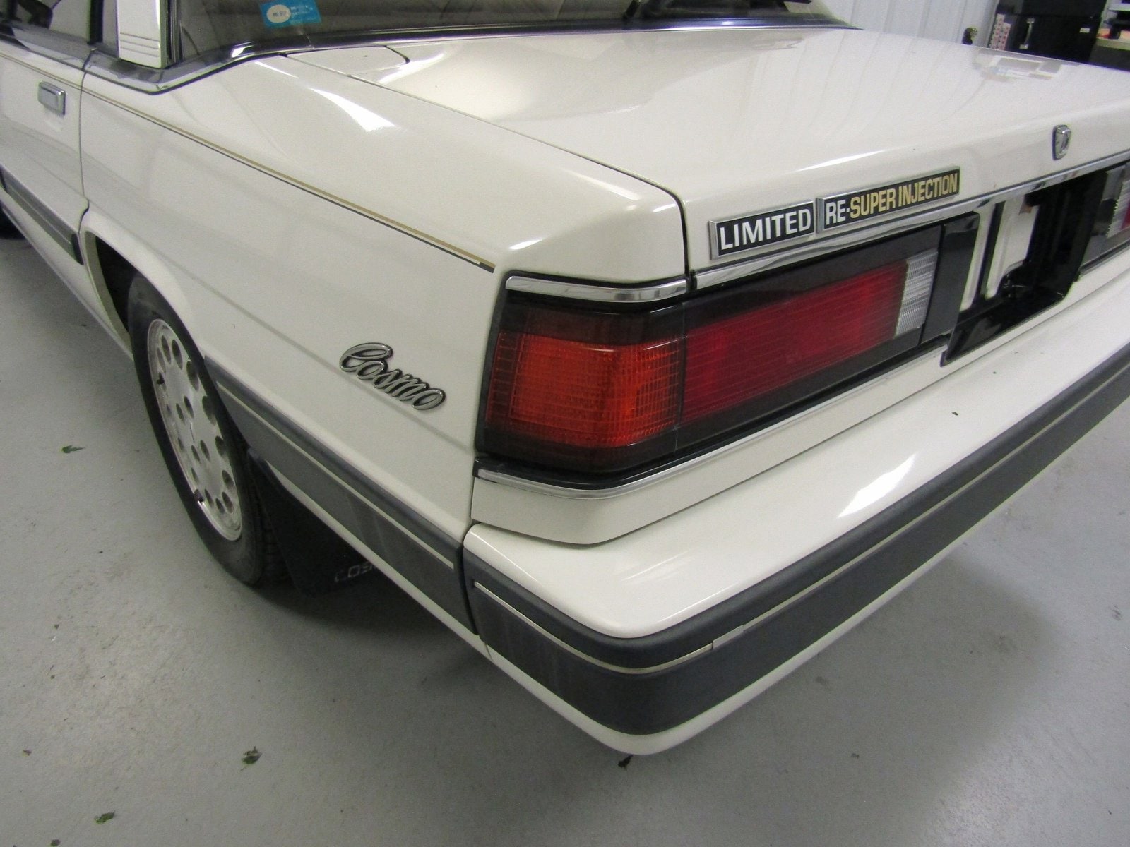 1985 Mazda Cosmo 36