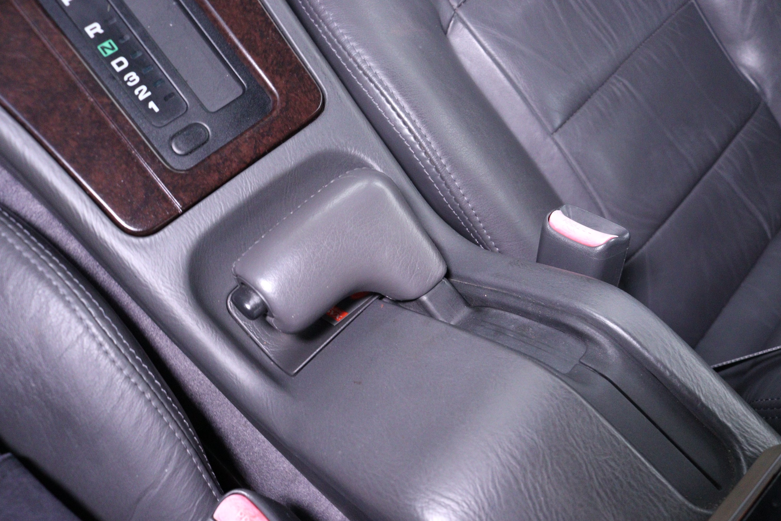 1992 Subaru SVX 14