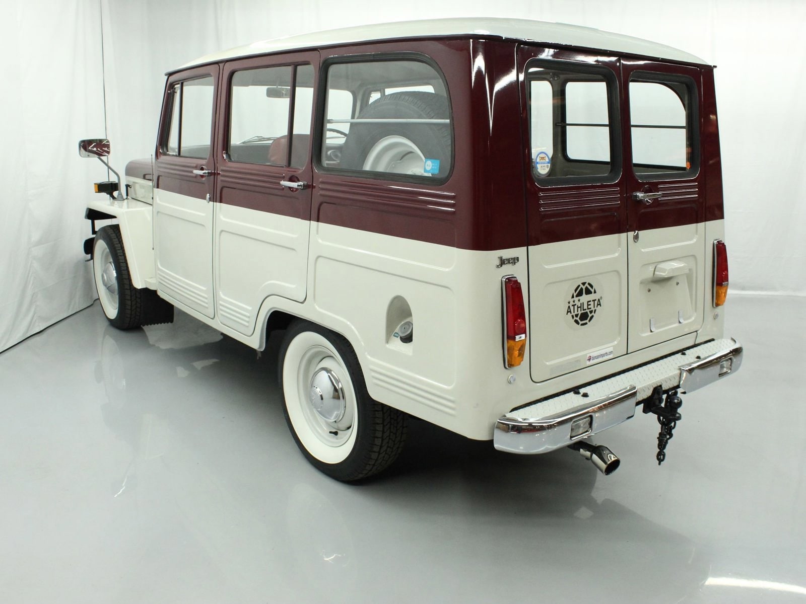 1975 Mitsubishi Jeep 7