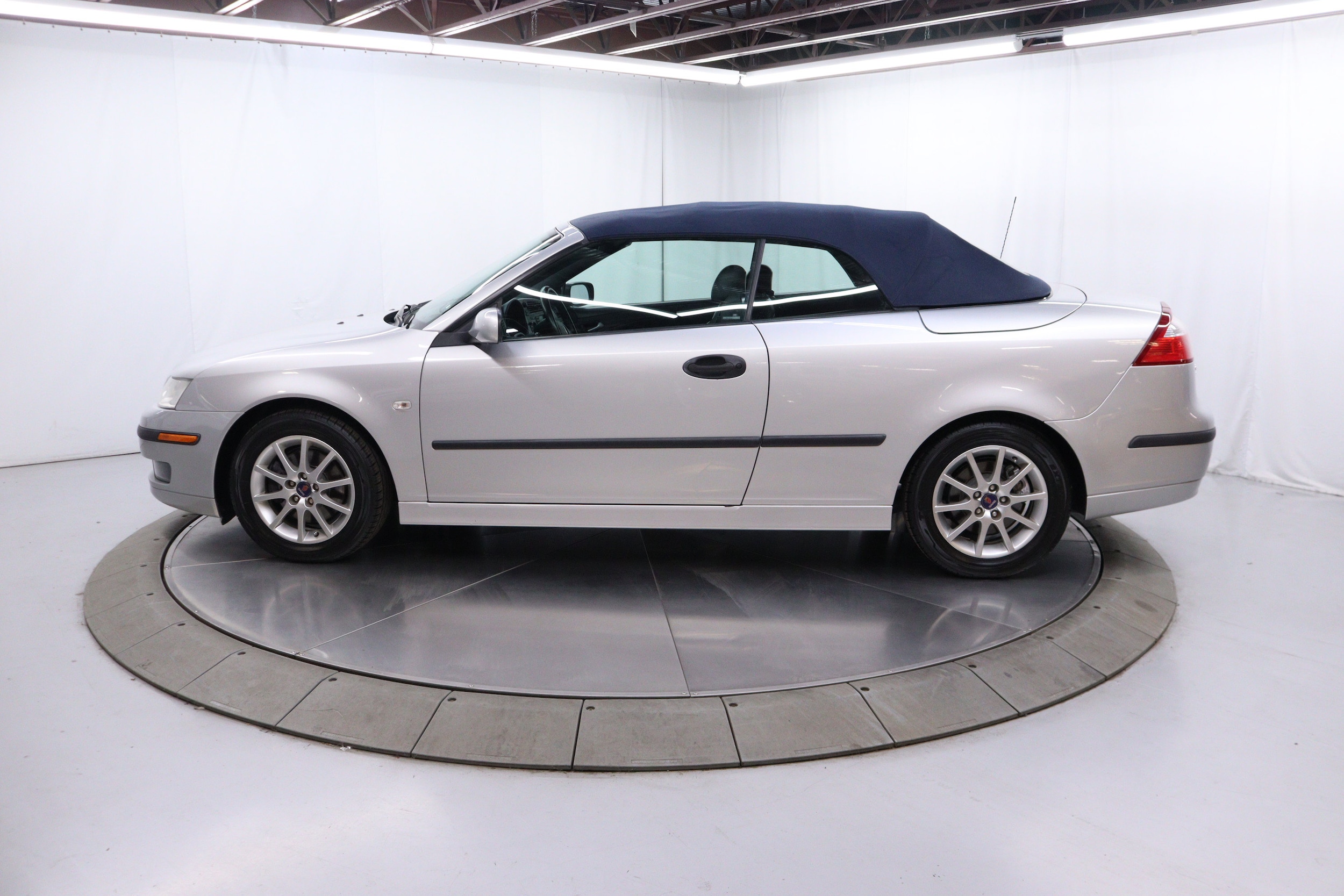 2004 Saab 2.0T 9-3 4