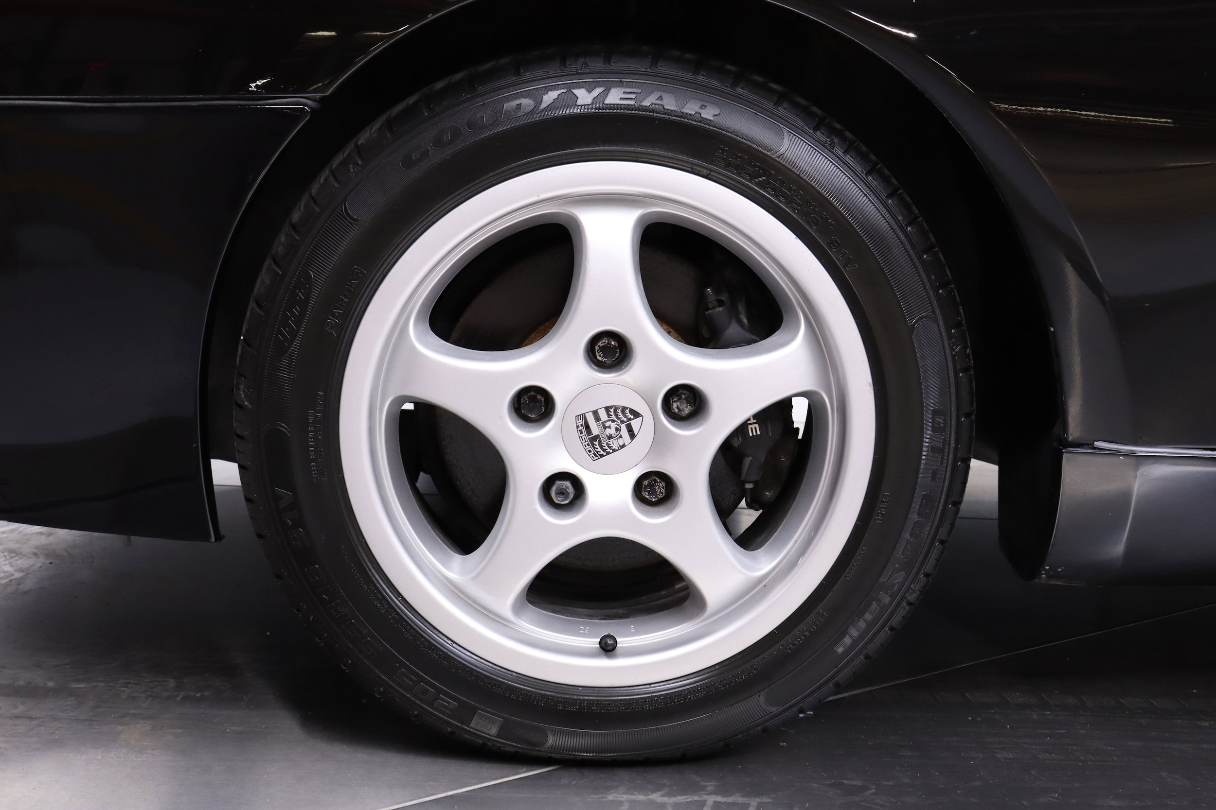 1994 Porsche 968 32