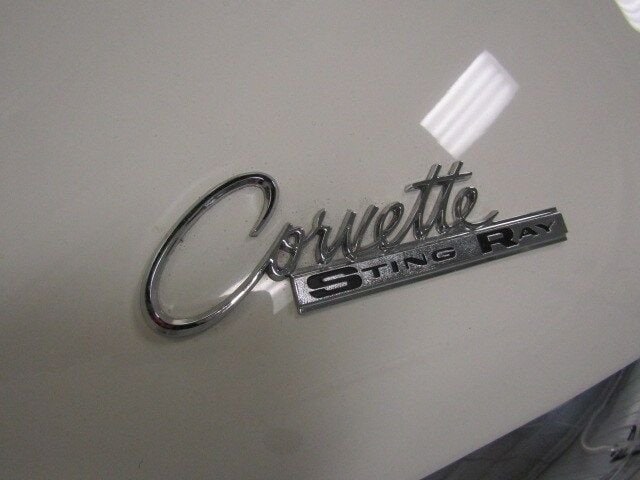 1963 Chevrolet Corvette Stingray 48