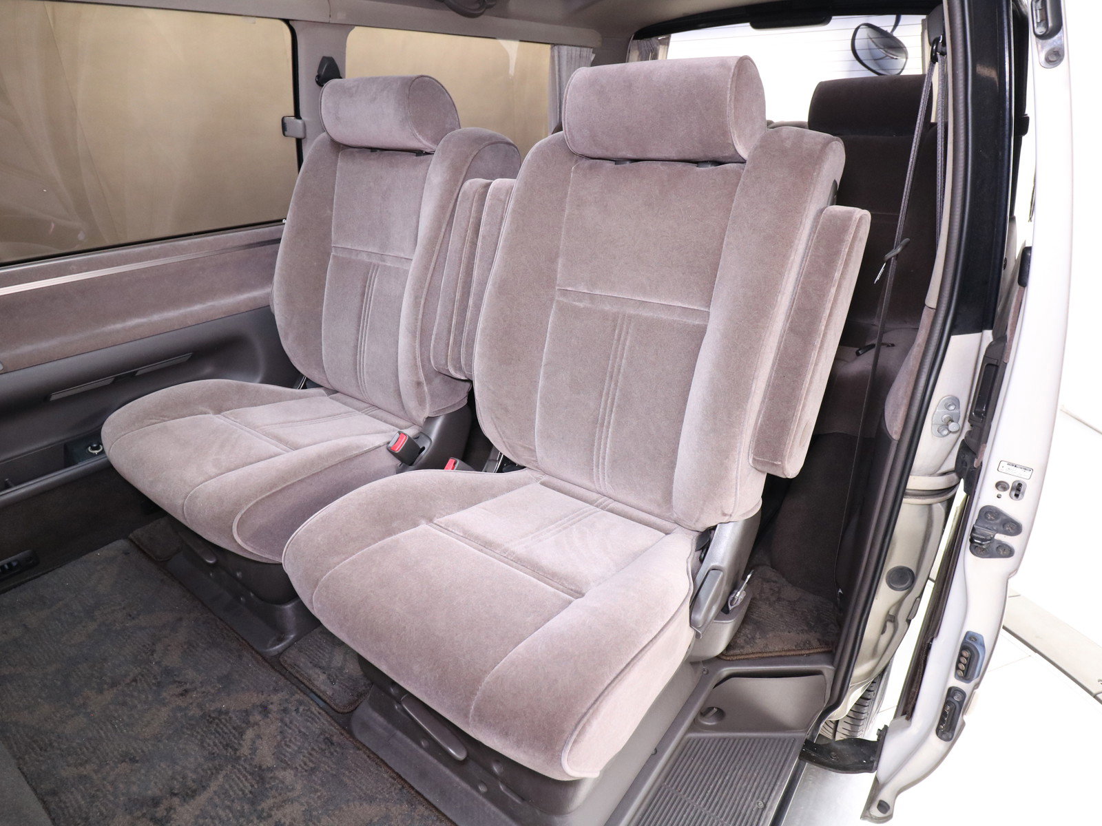 1999 Toyota Hiace 18