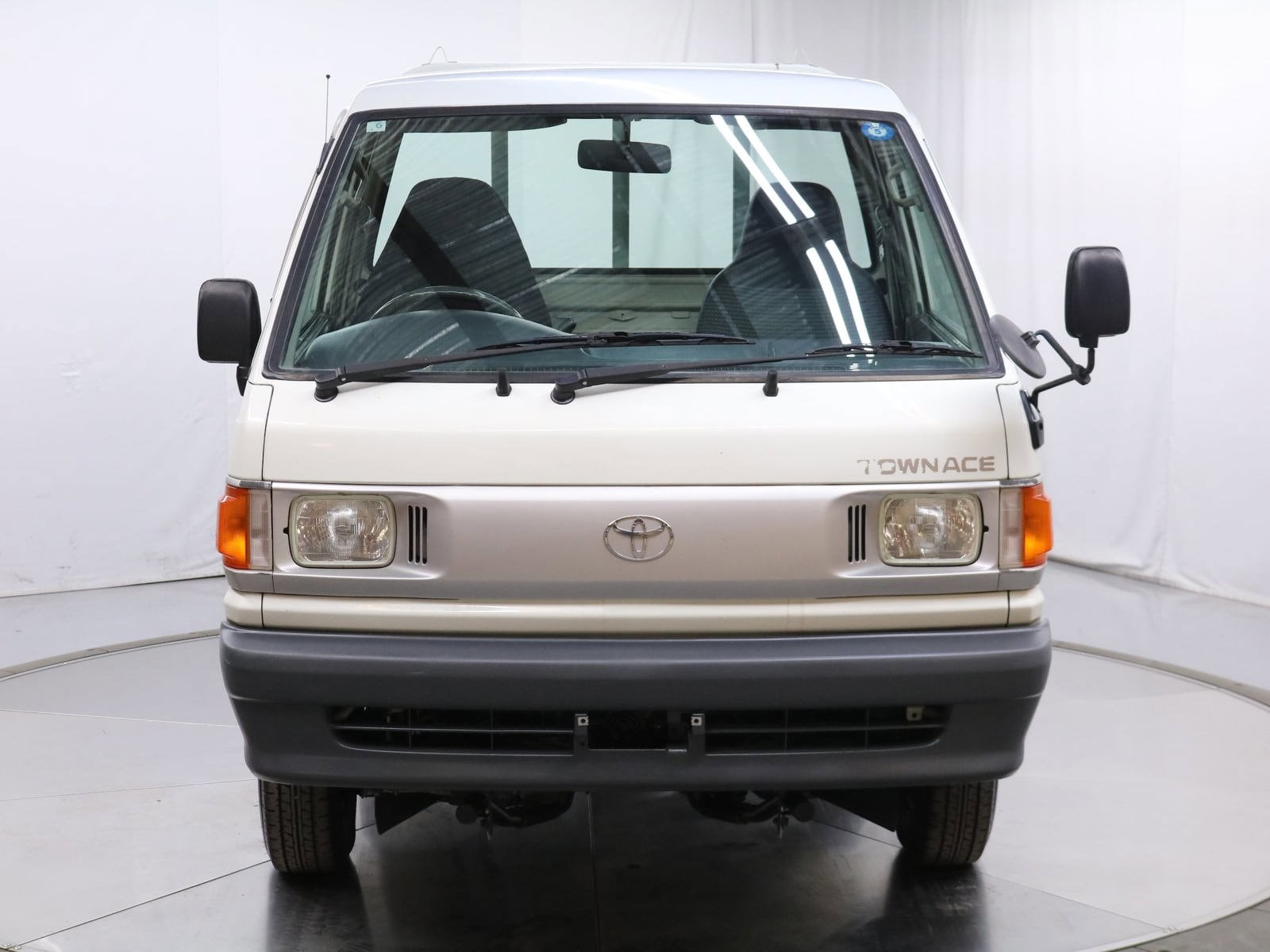 1999 Toyota Townace 3
