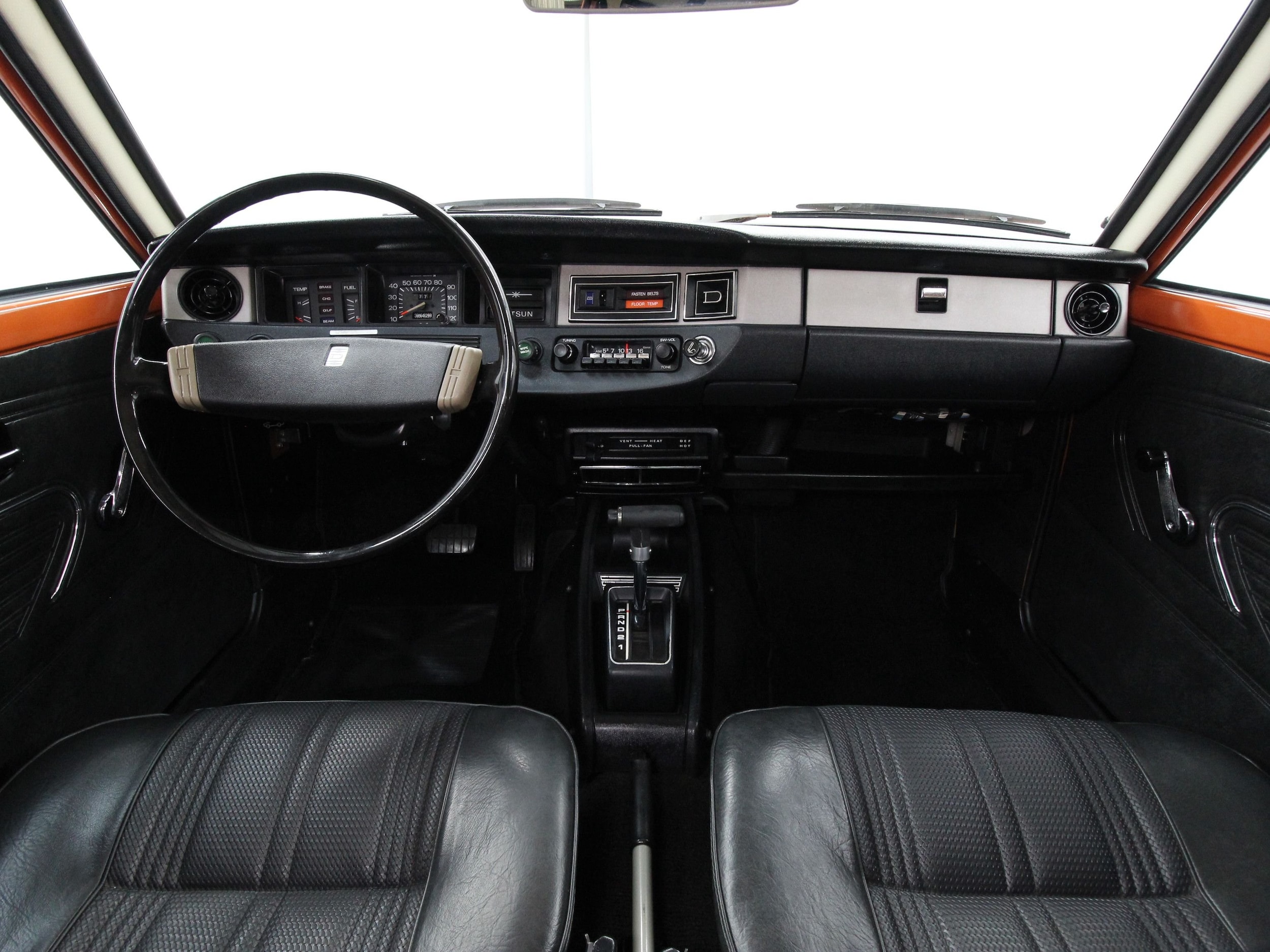 1976 Datsun B210 37