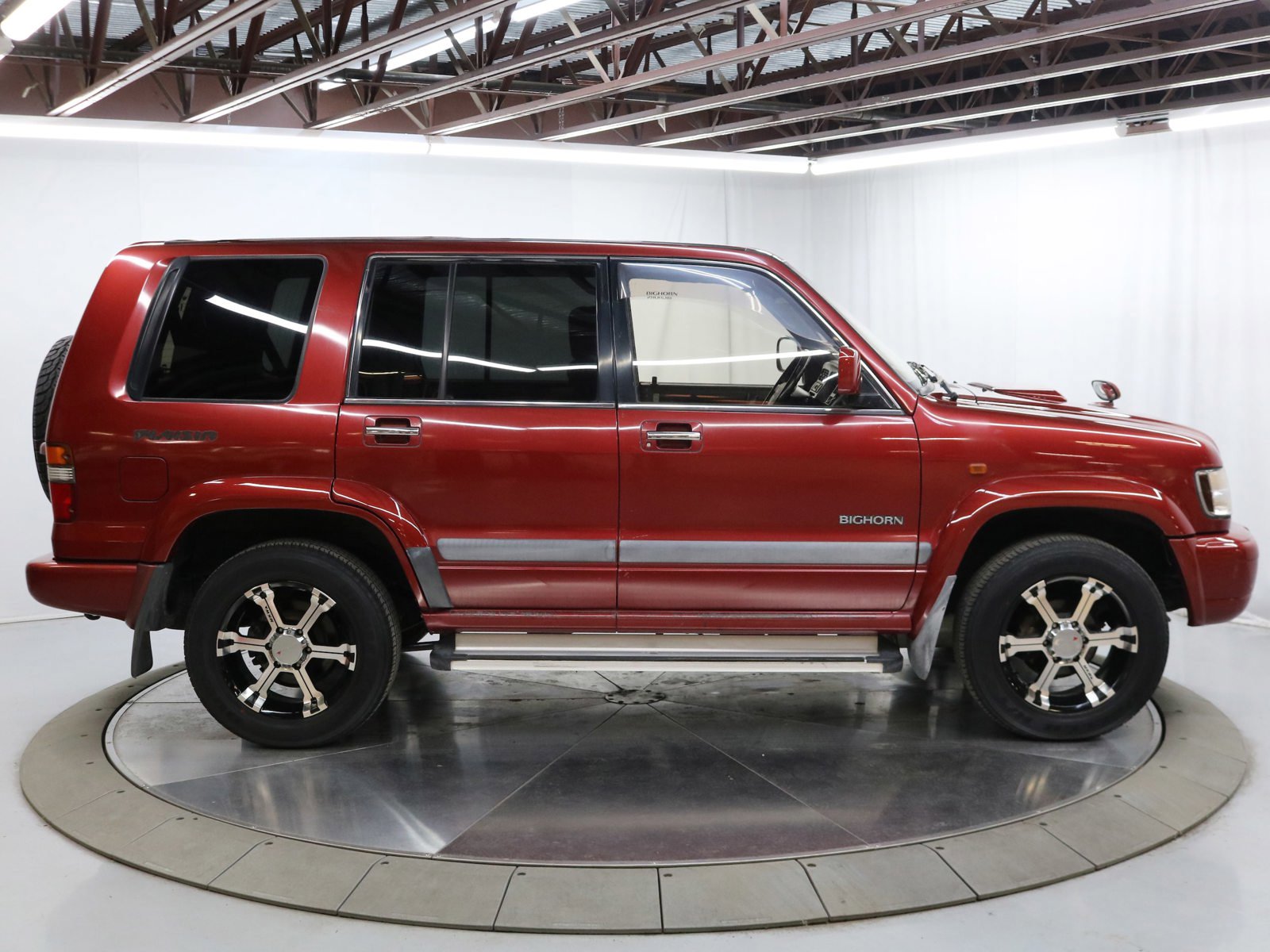 1998 Isuzu Bighorn 10