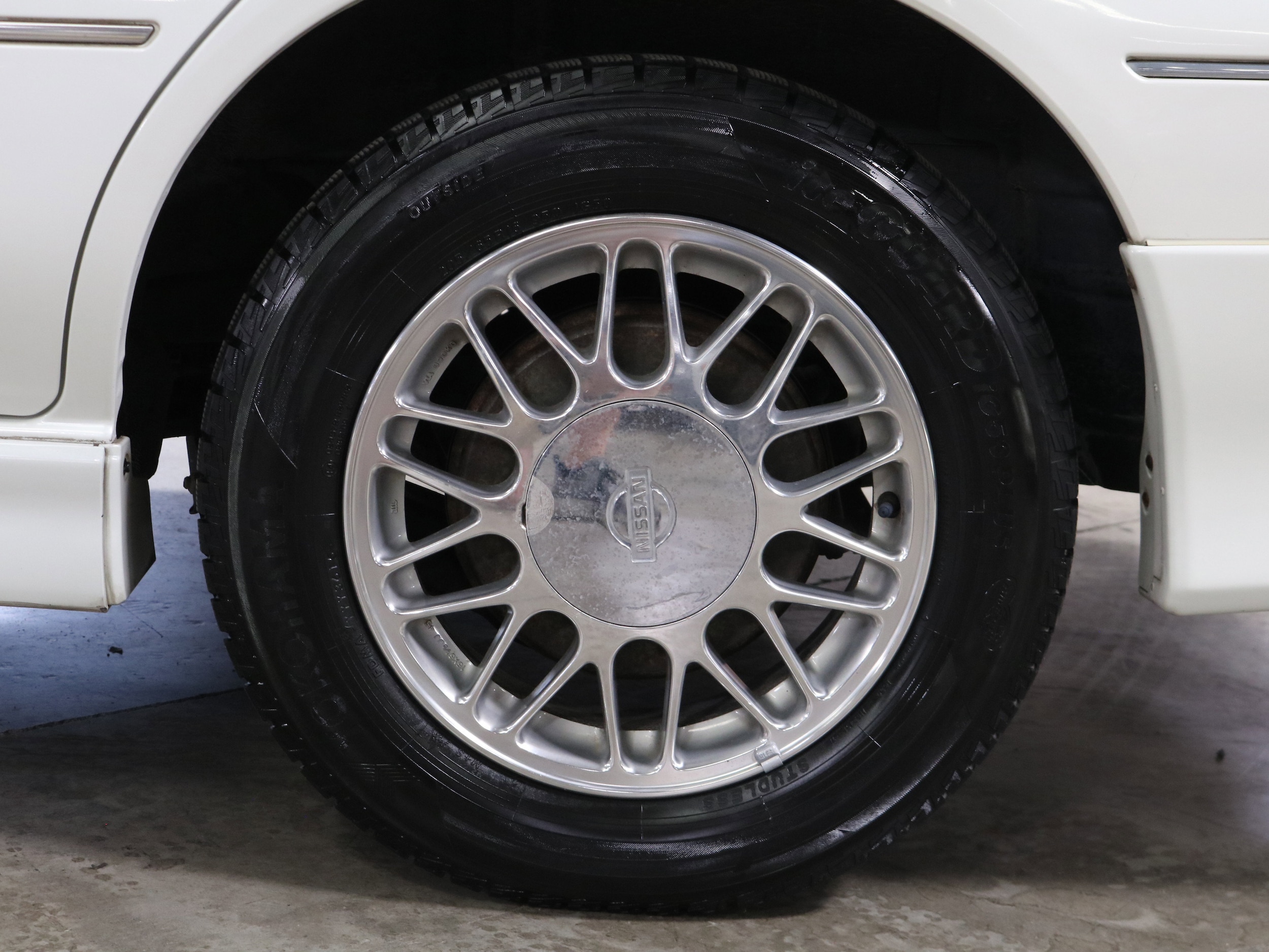 1999 Nissan Presage 33