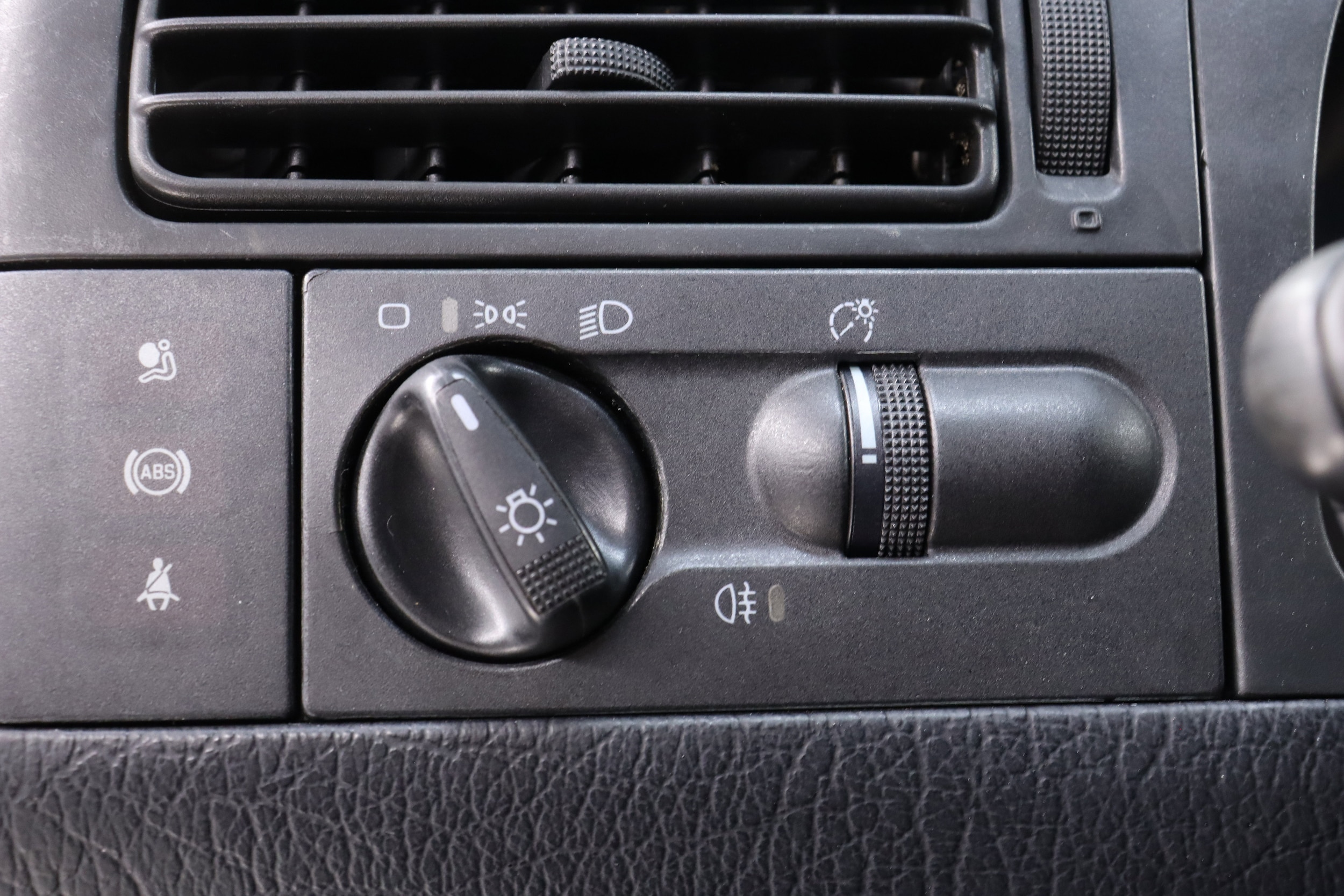 1998 Volkswagen Golf 59