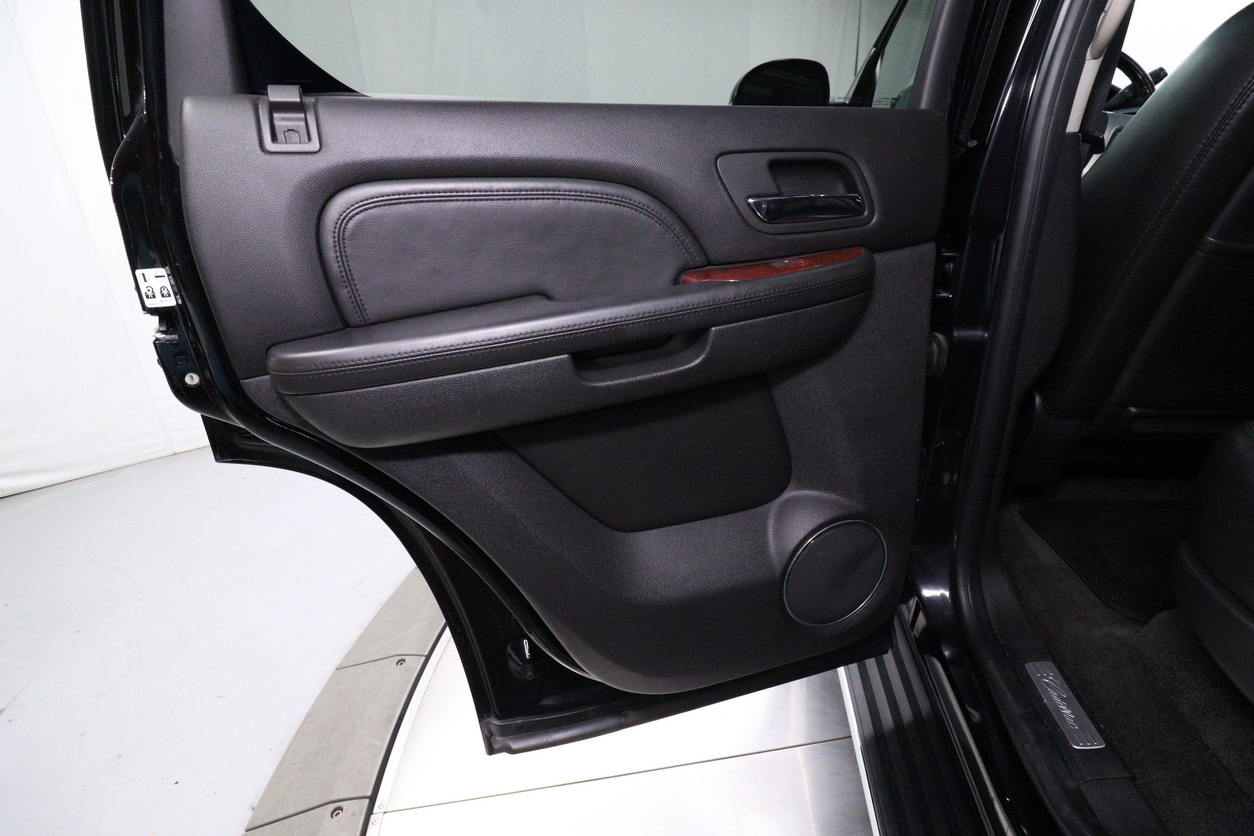 2007 Cadillac Escalade 26