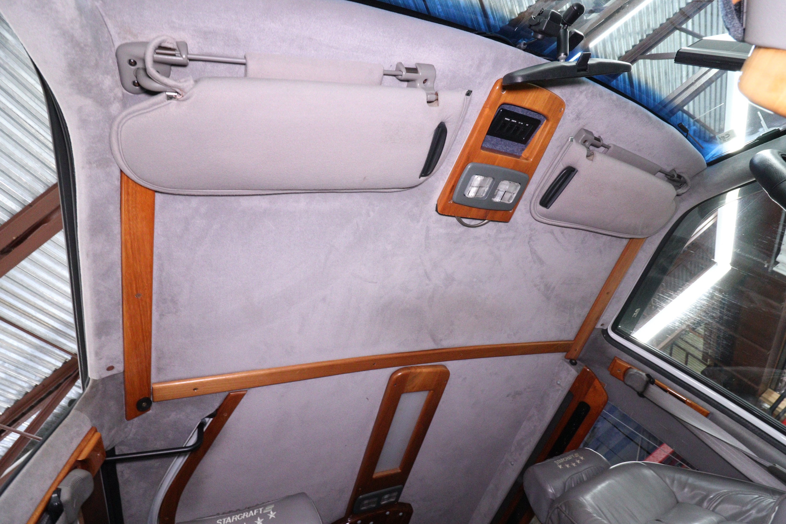 2001 Chevrolet Astro Cargo Van 61