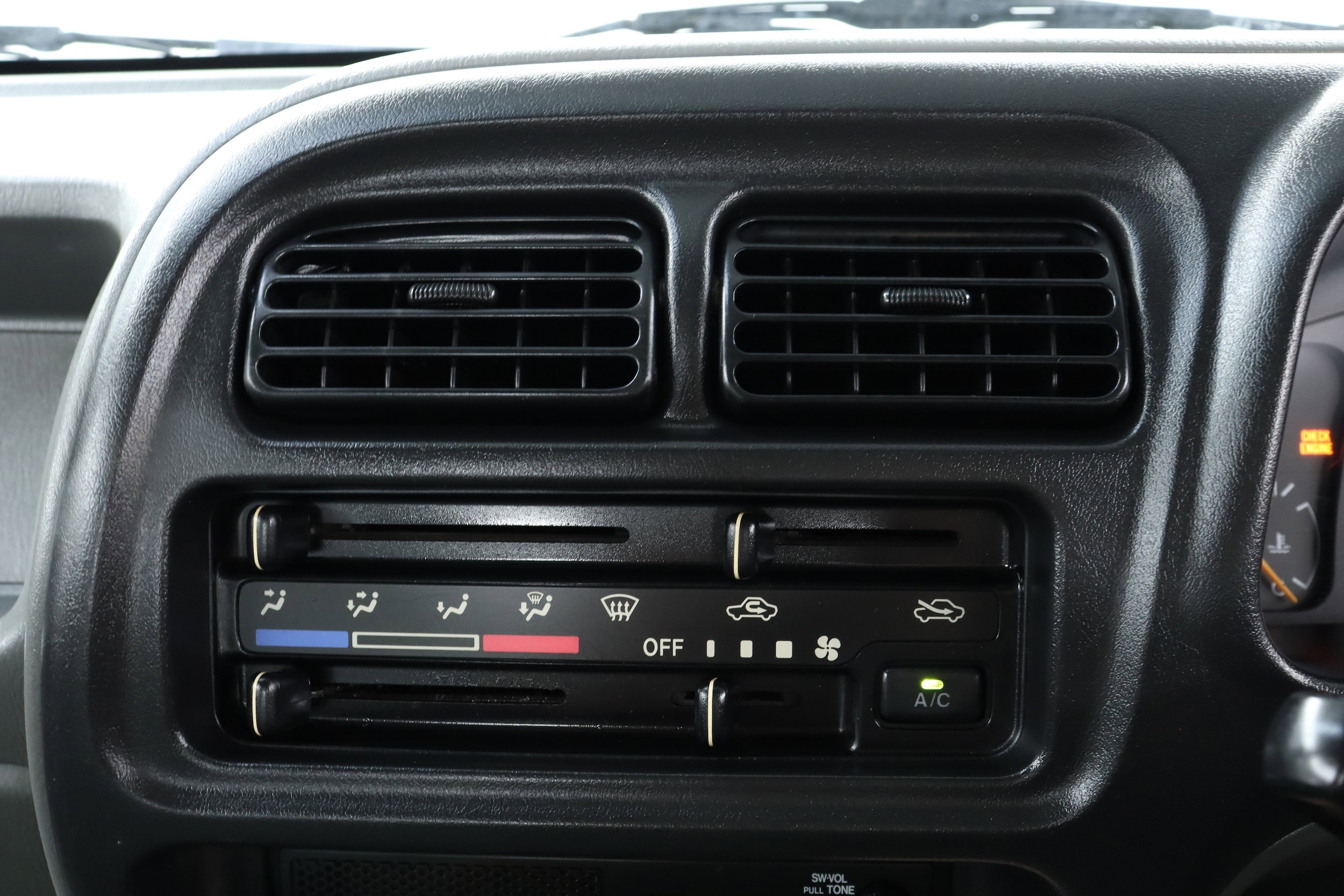 1999 Suzuki Carry 11