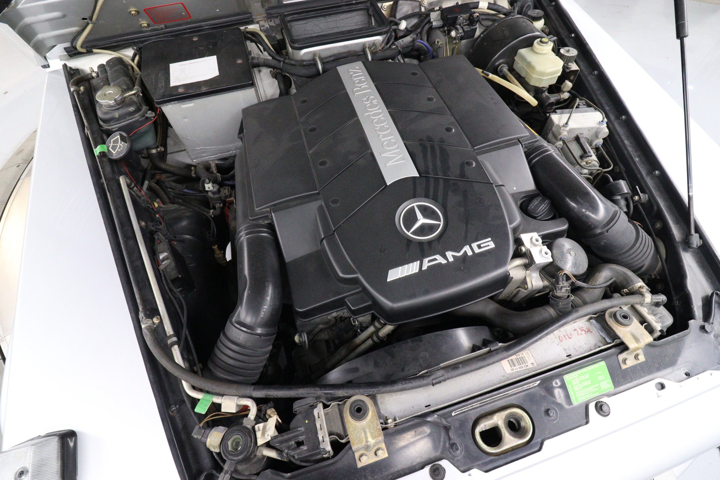 2000 Mercedes Benz AMG G55L 26