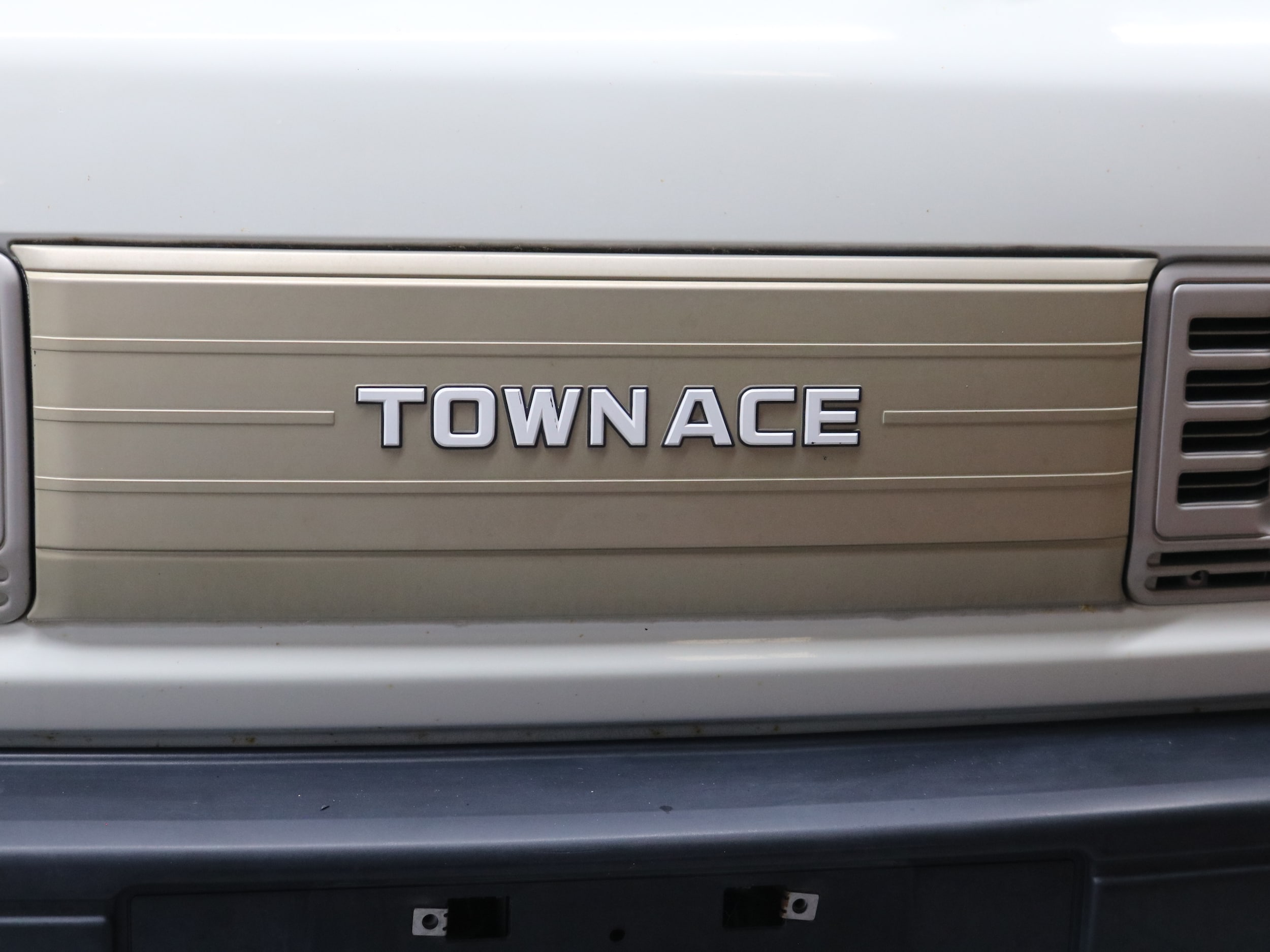 1992 Toyota TownAce 38