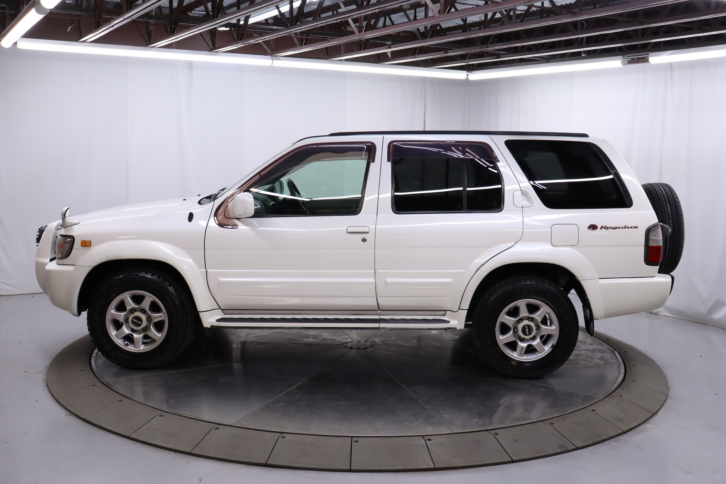 1999 Nissan Terrano Regulus 4