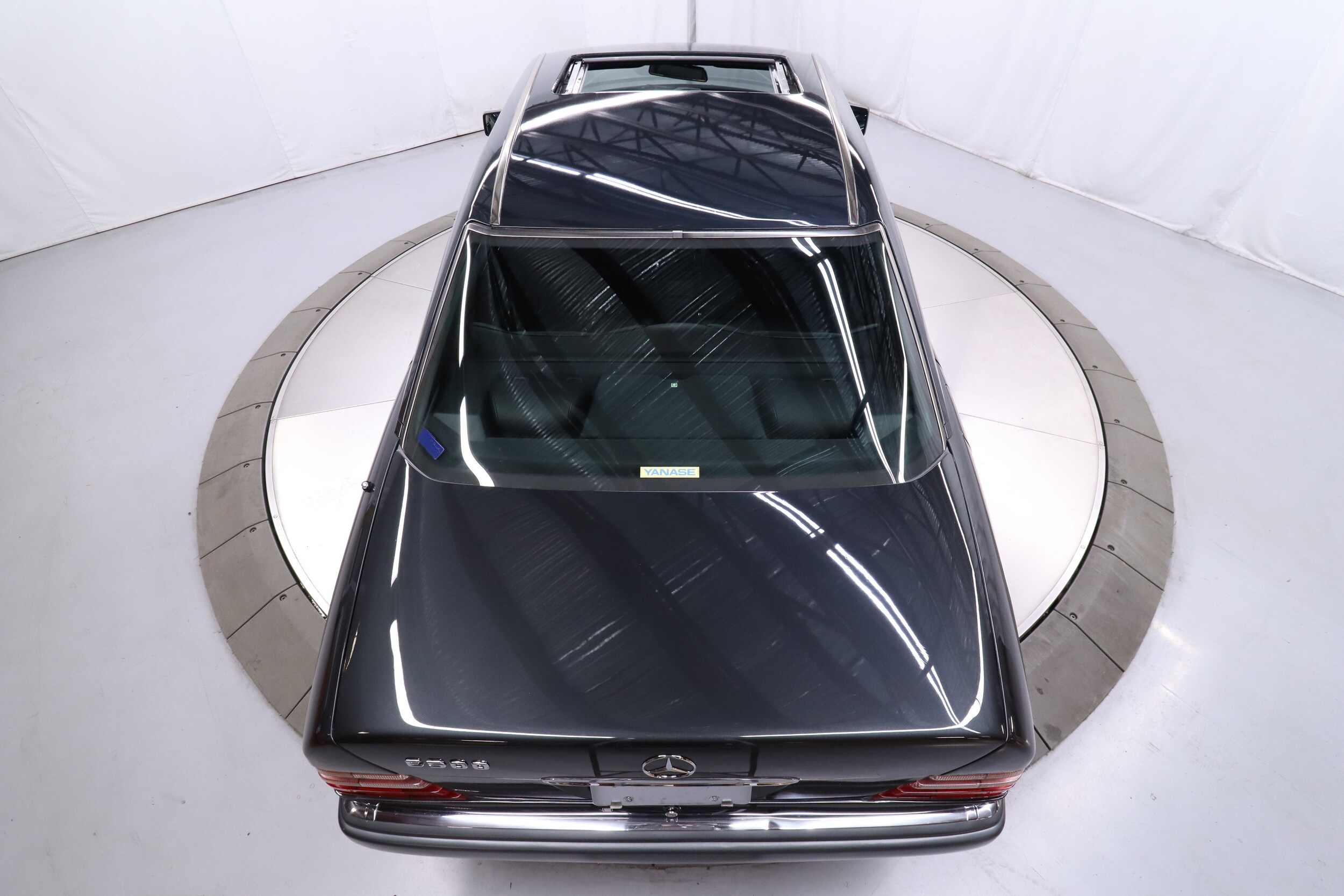 1994 Mercedes-Benz E500 54