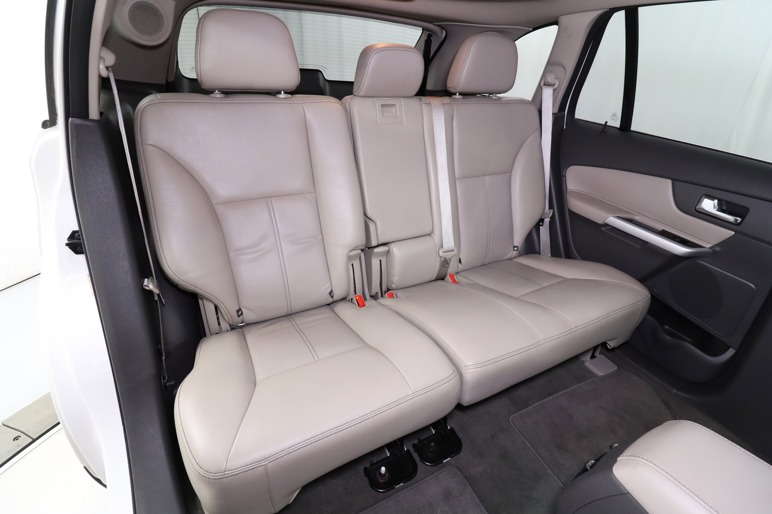2012 Ford Edge 18