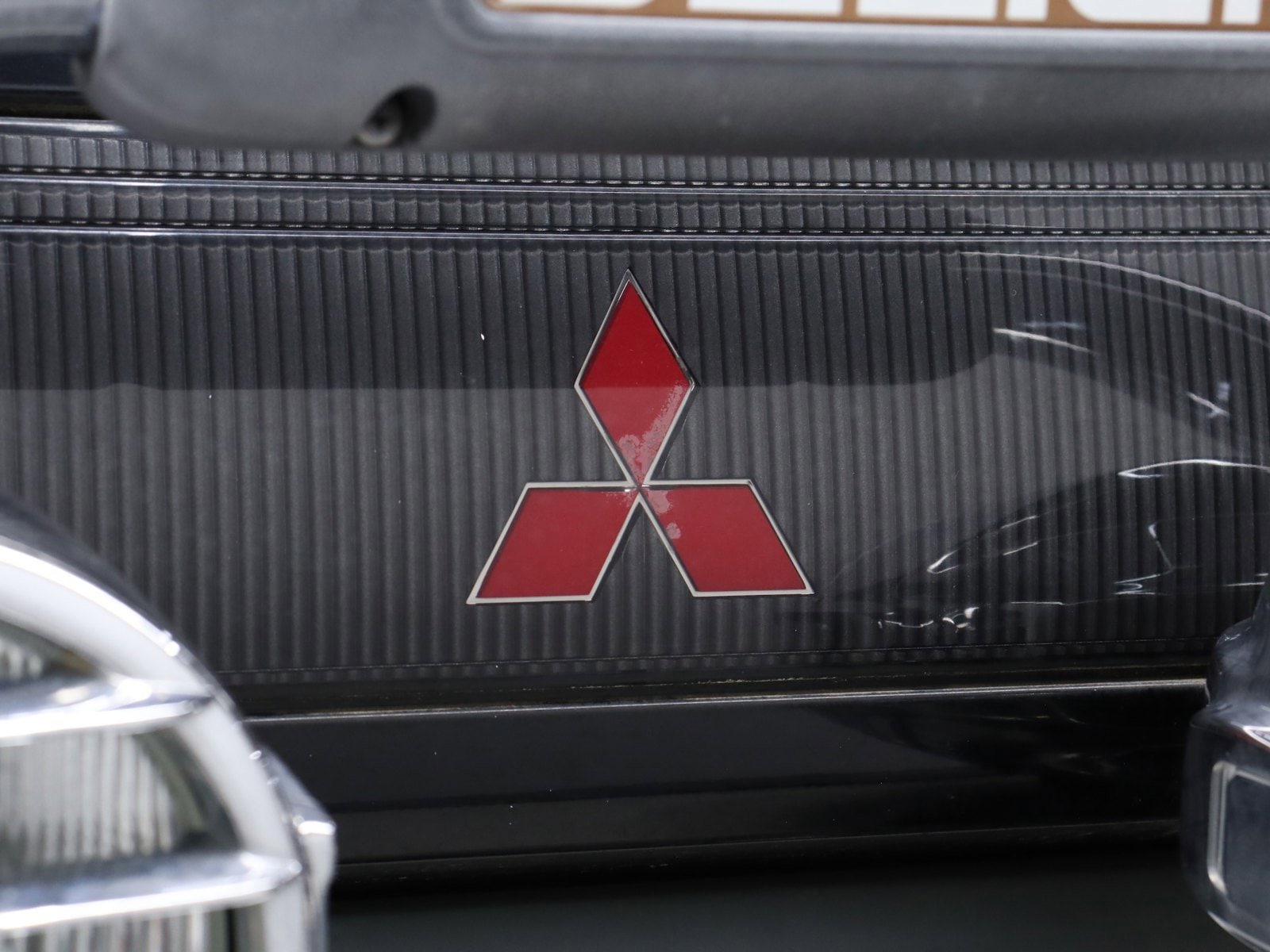1994 Mitsubishi Delica 52
