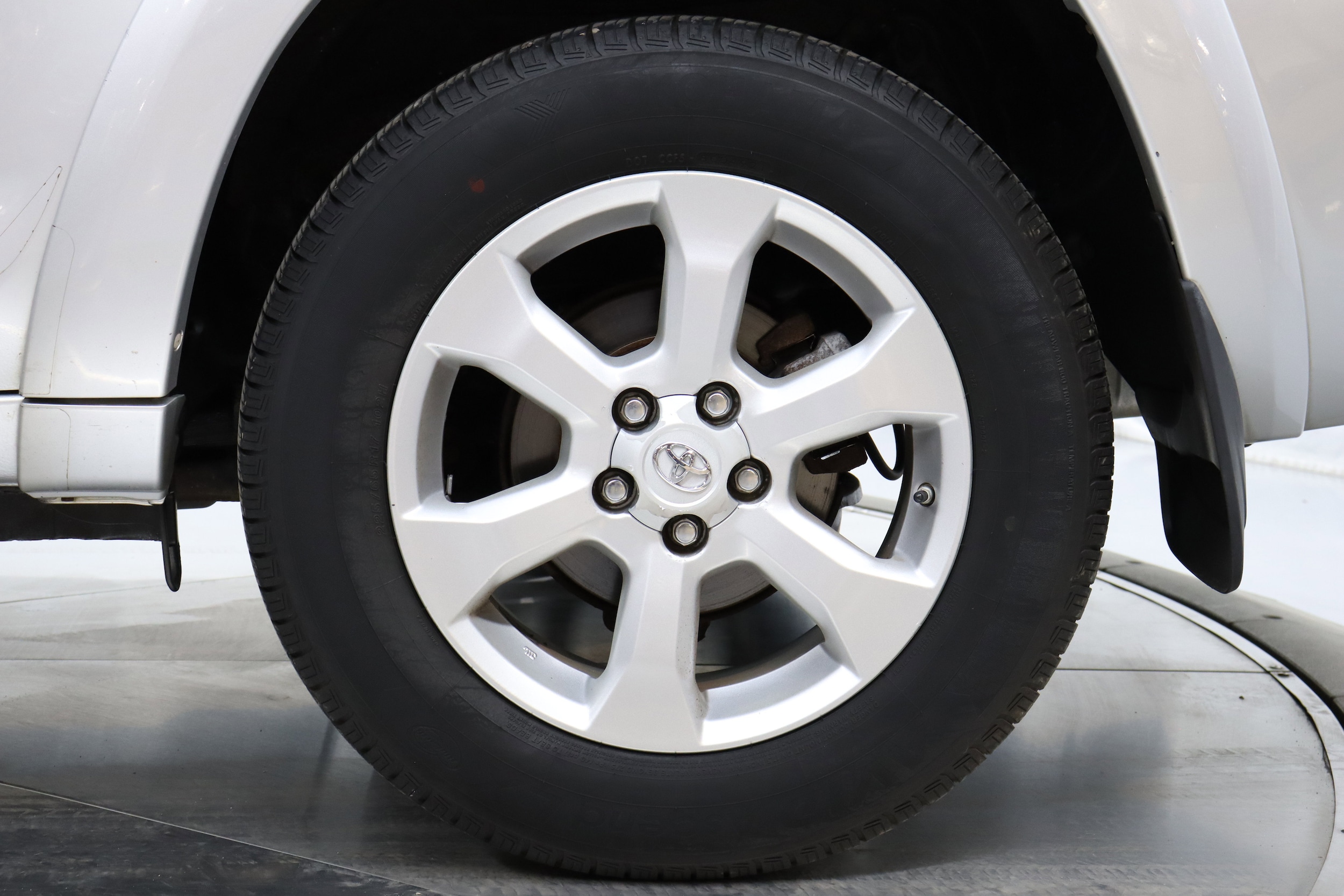 2011 Toyota RAV4 34