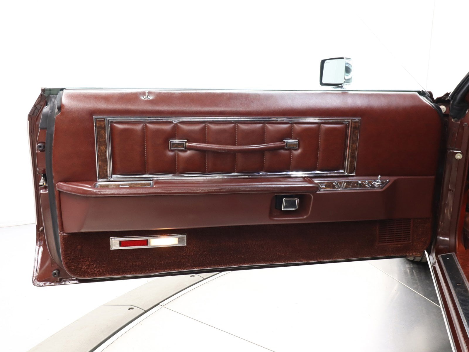 1977 Lincoln Continental 19