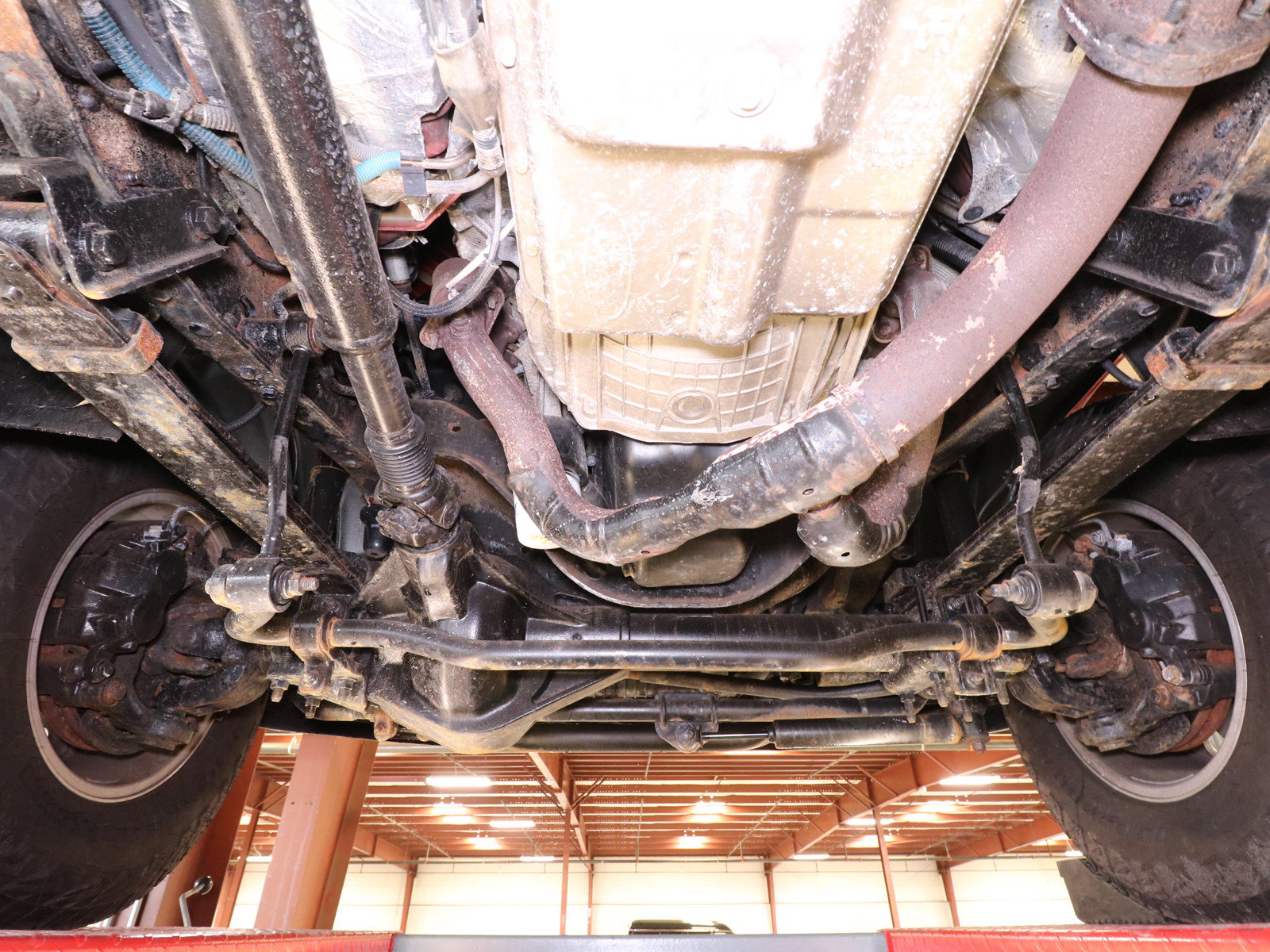2005 Ford Excursion 37