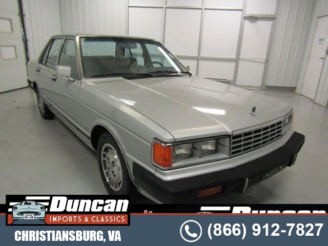1983 Datsun Maxima 1