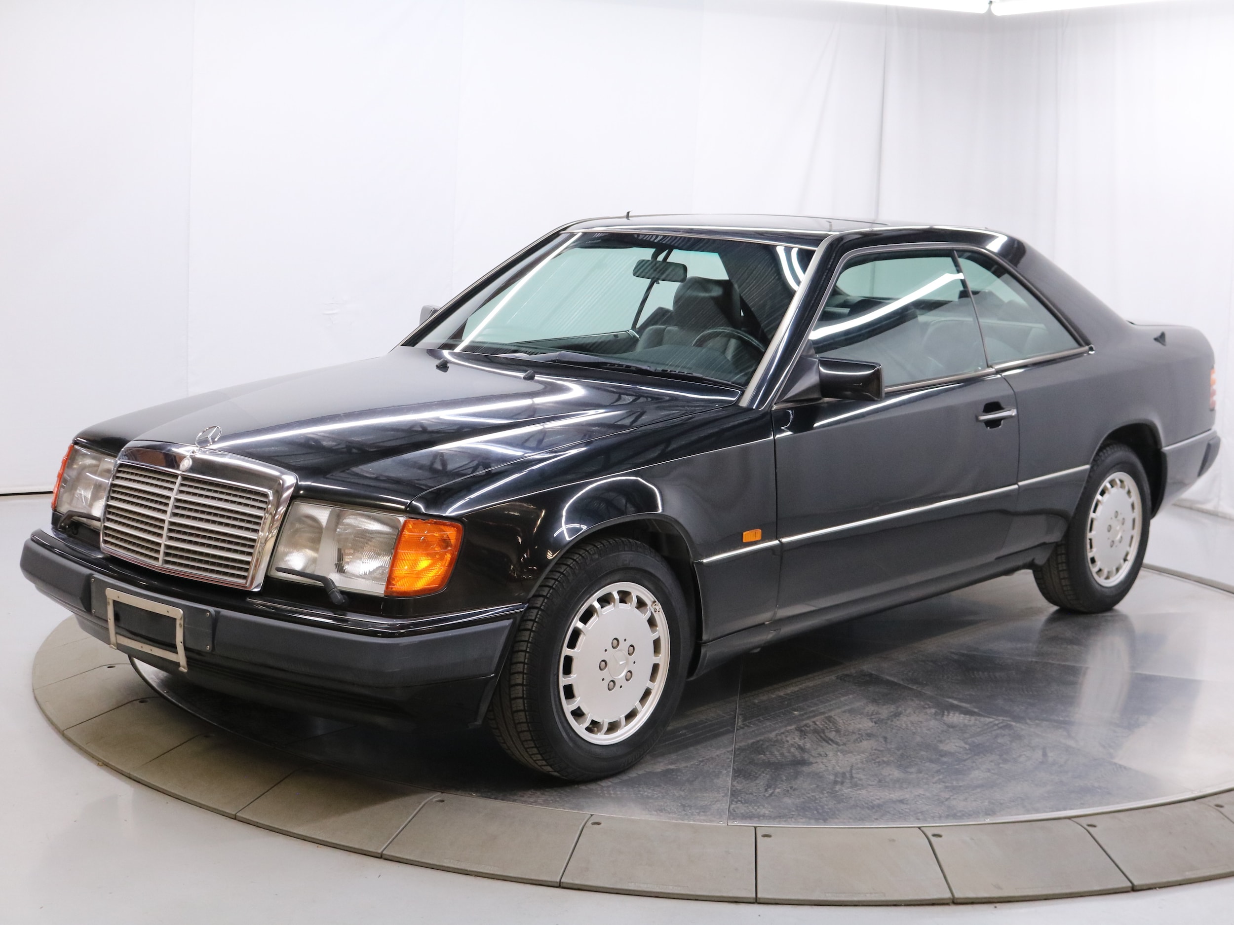 1992 Mercedes-Benz 300CE 2