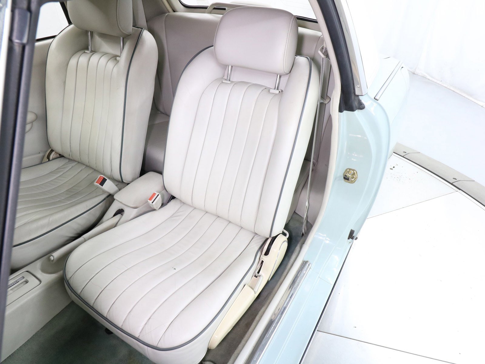 1991 Nissan Figaro 17