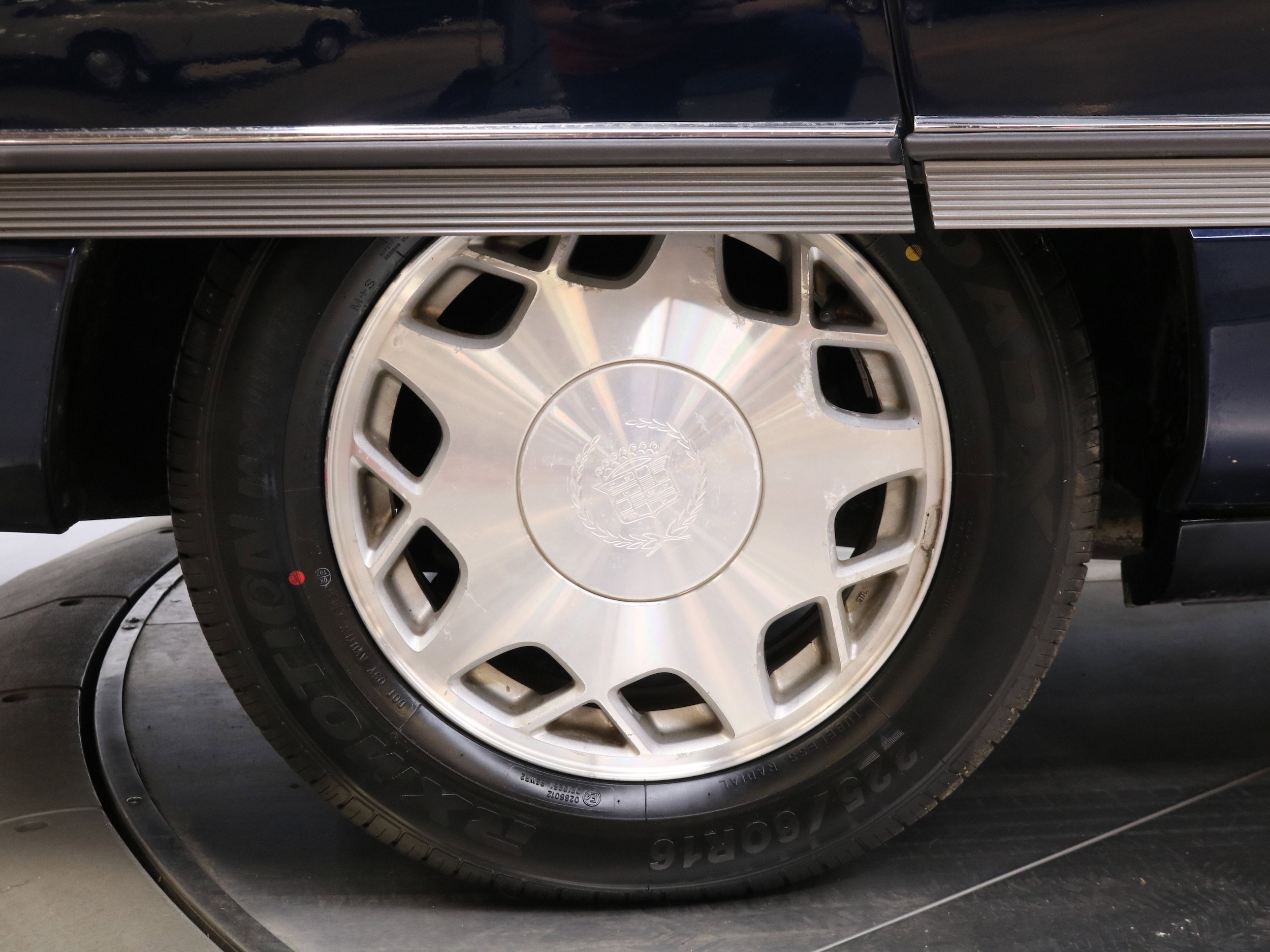 1996 Cadillac Concours 33