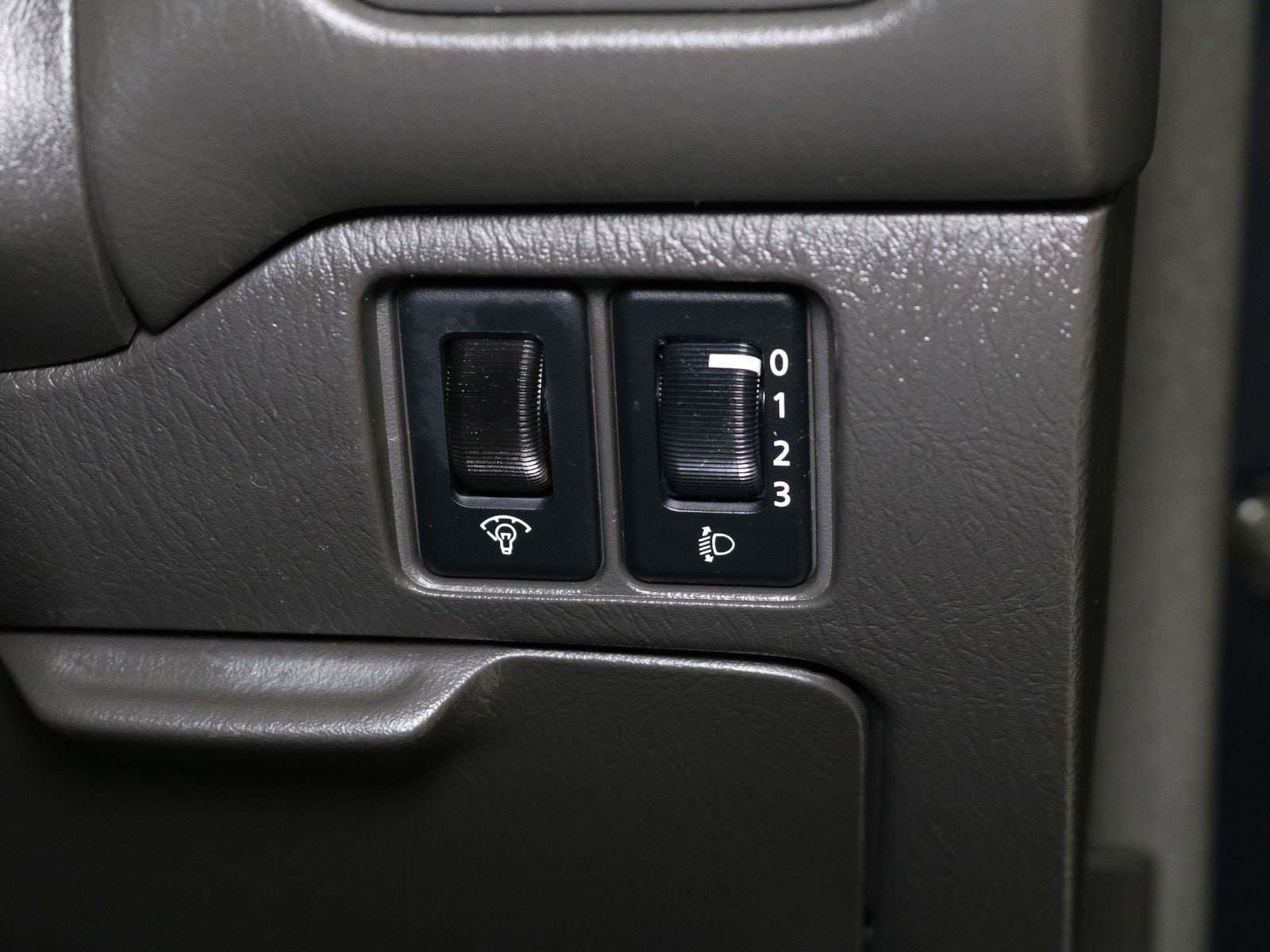 1998 Nissan Cima 47