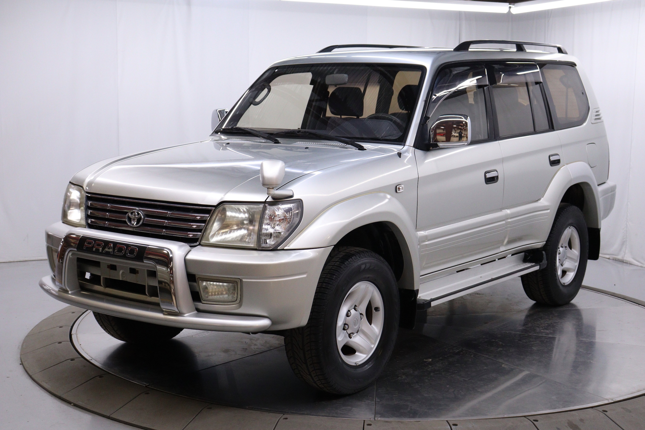 1999 Toyota Land Cruiser LHD 2