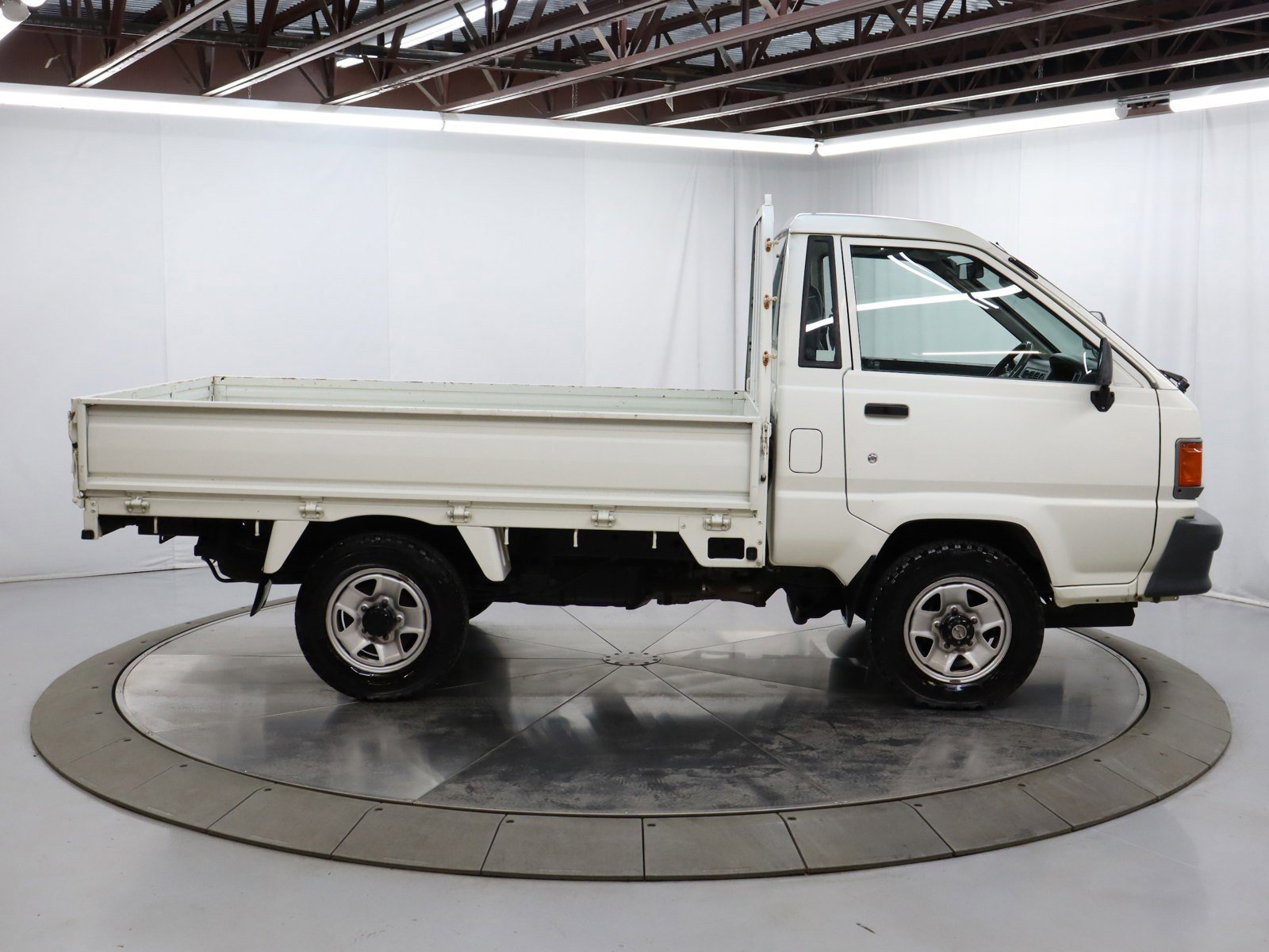 1998 Toyota Liteace 9