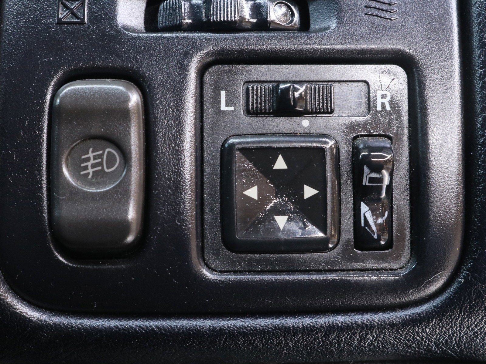 1998 Mitsubishi Legnum 54