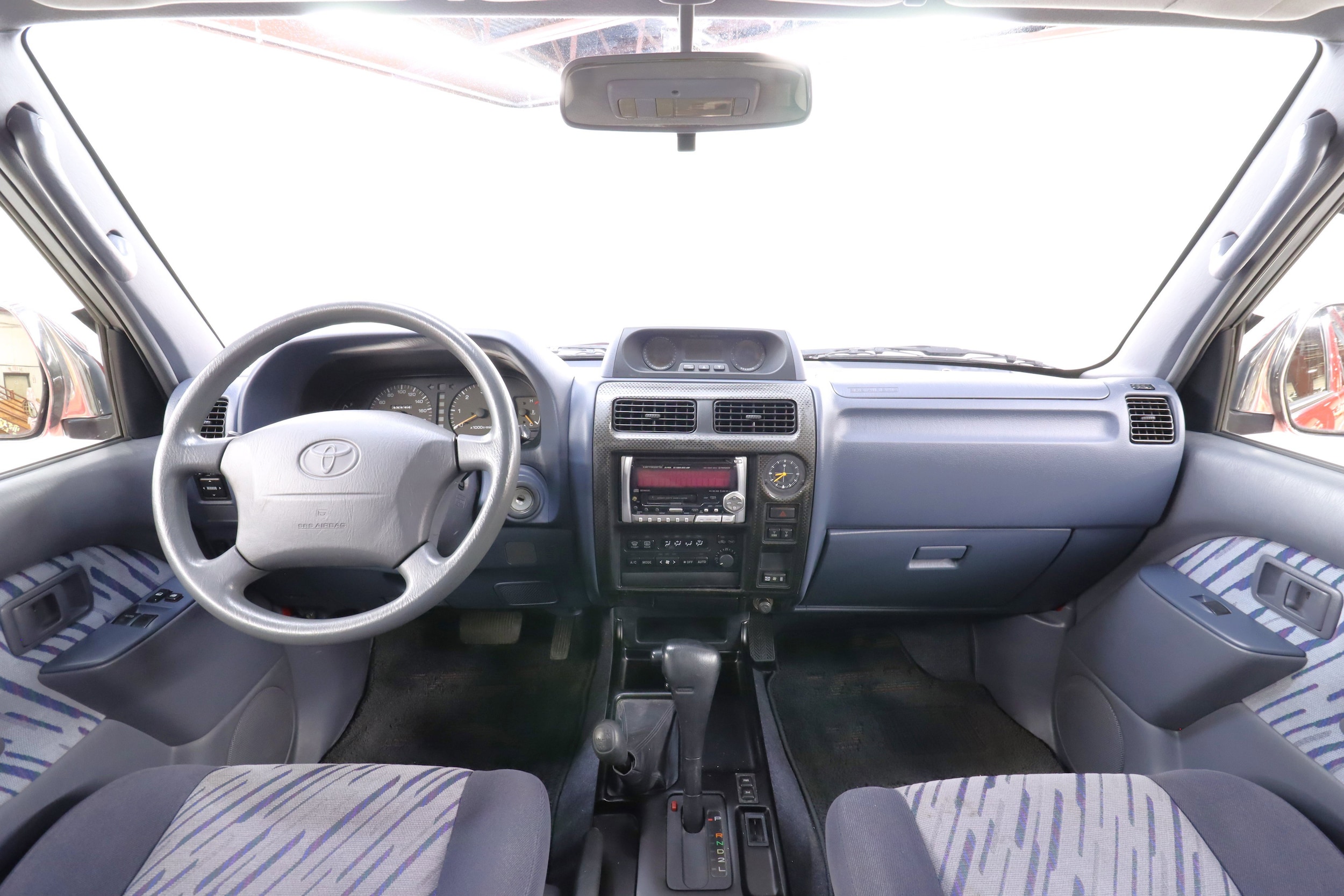 1998 Toyota Land Cruiser Prado 49