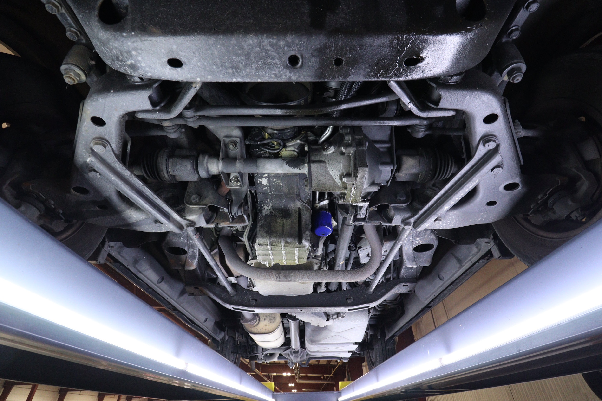 2000 Chevrolet Astro LT 35