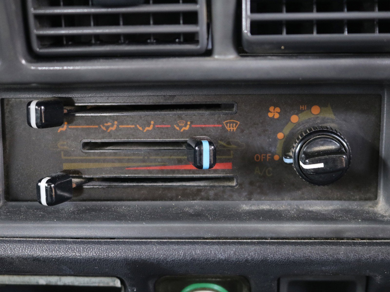 1996 Toyota Townace 11