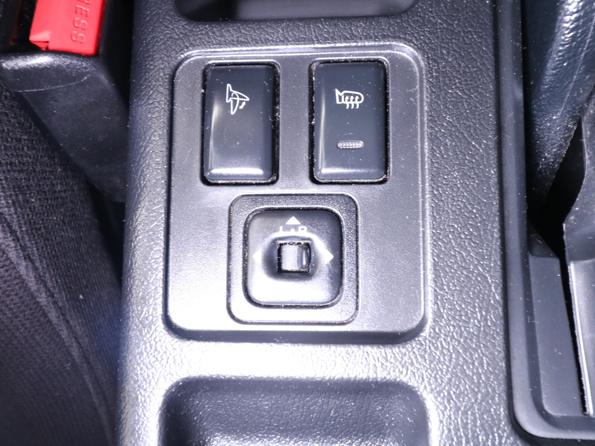 1997 Isuzu Vehicross 64