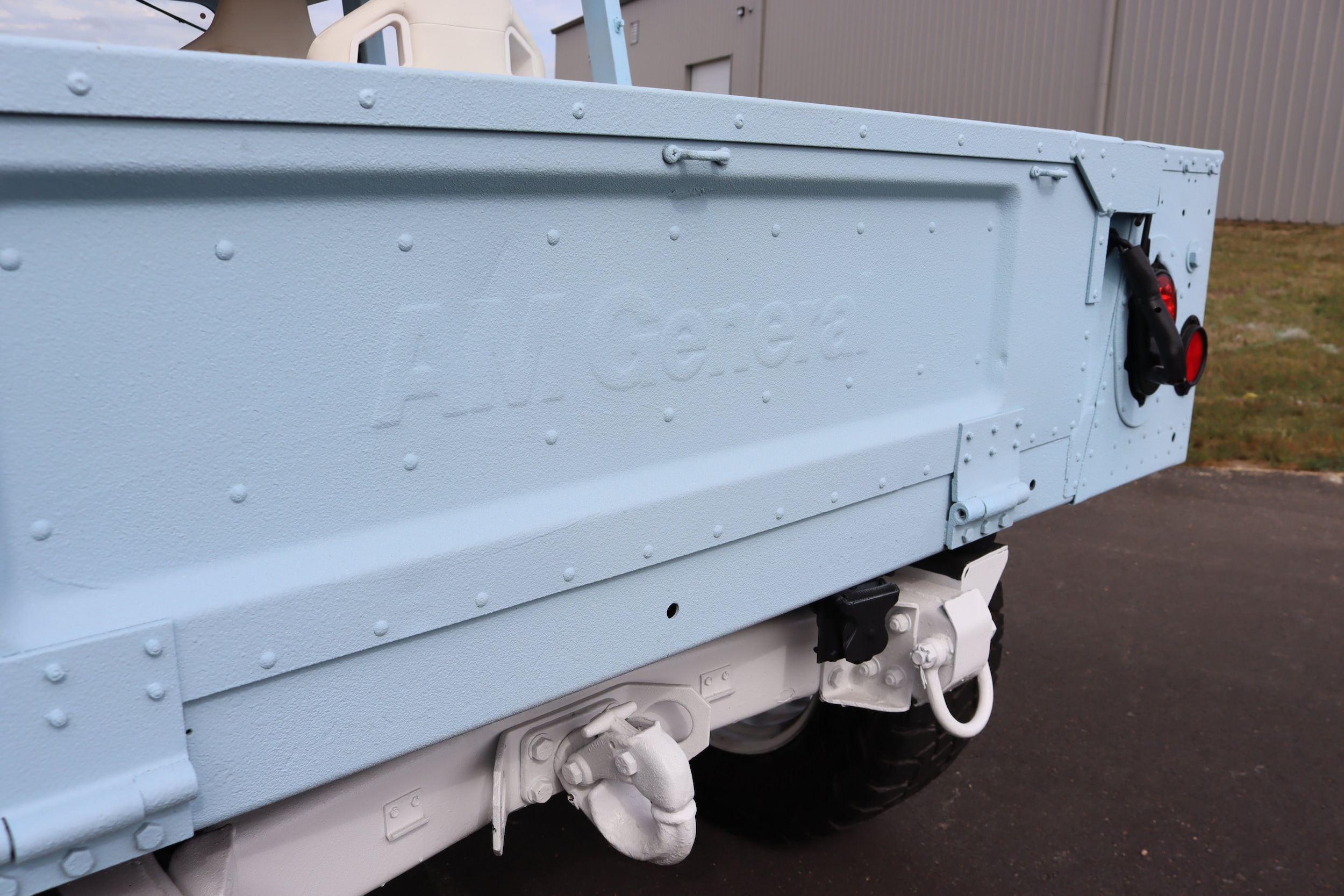 1987 AM General Humvee 33