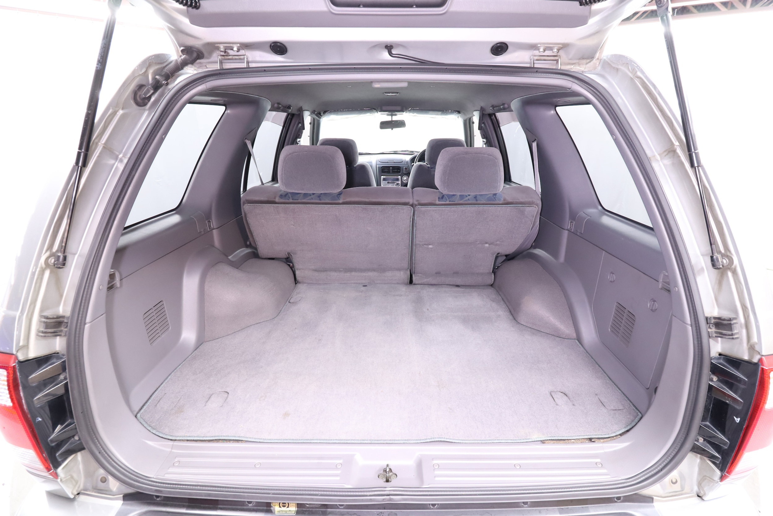 1999 Nissan Terrano 31