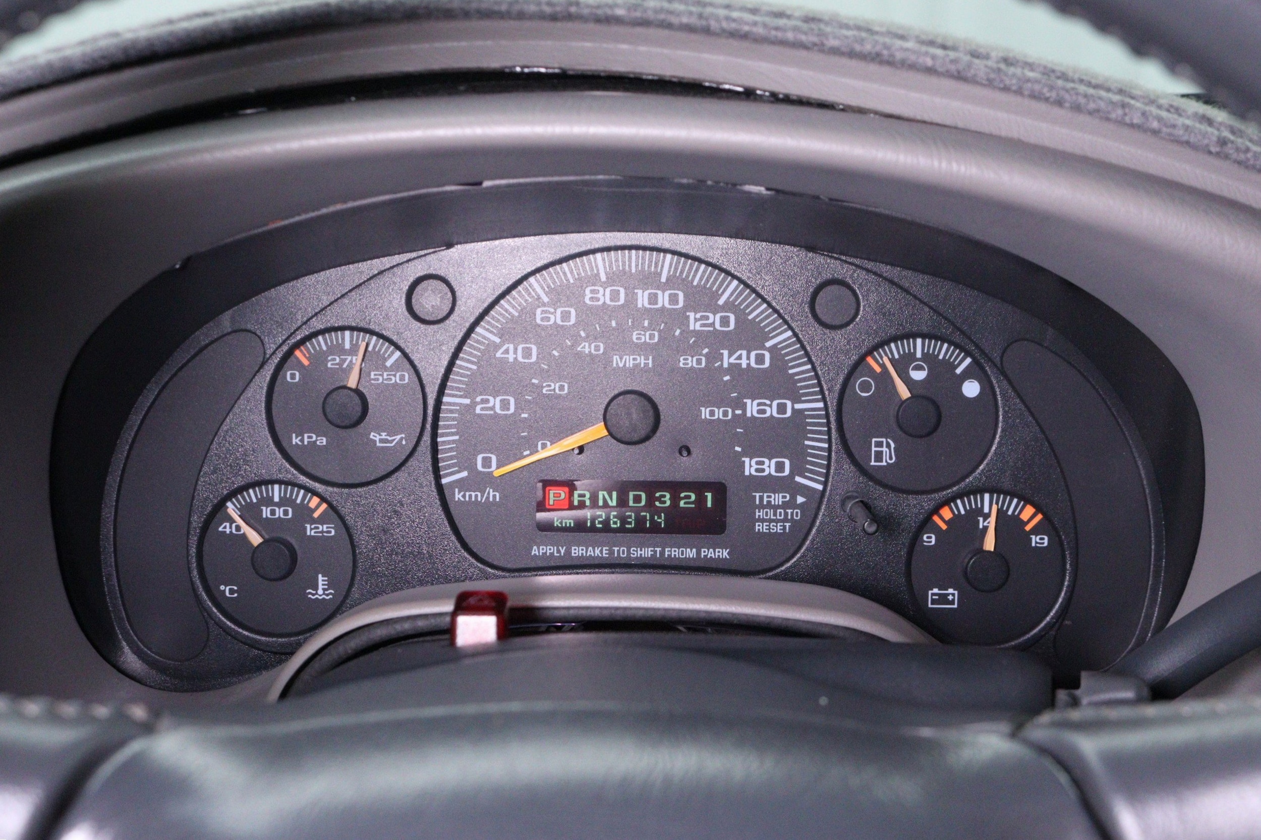 2000 Chevrolet Astro LT 11
