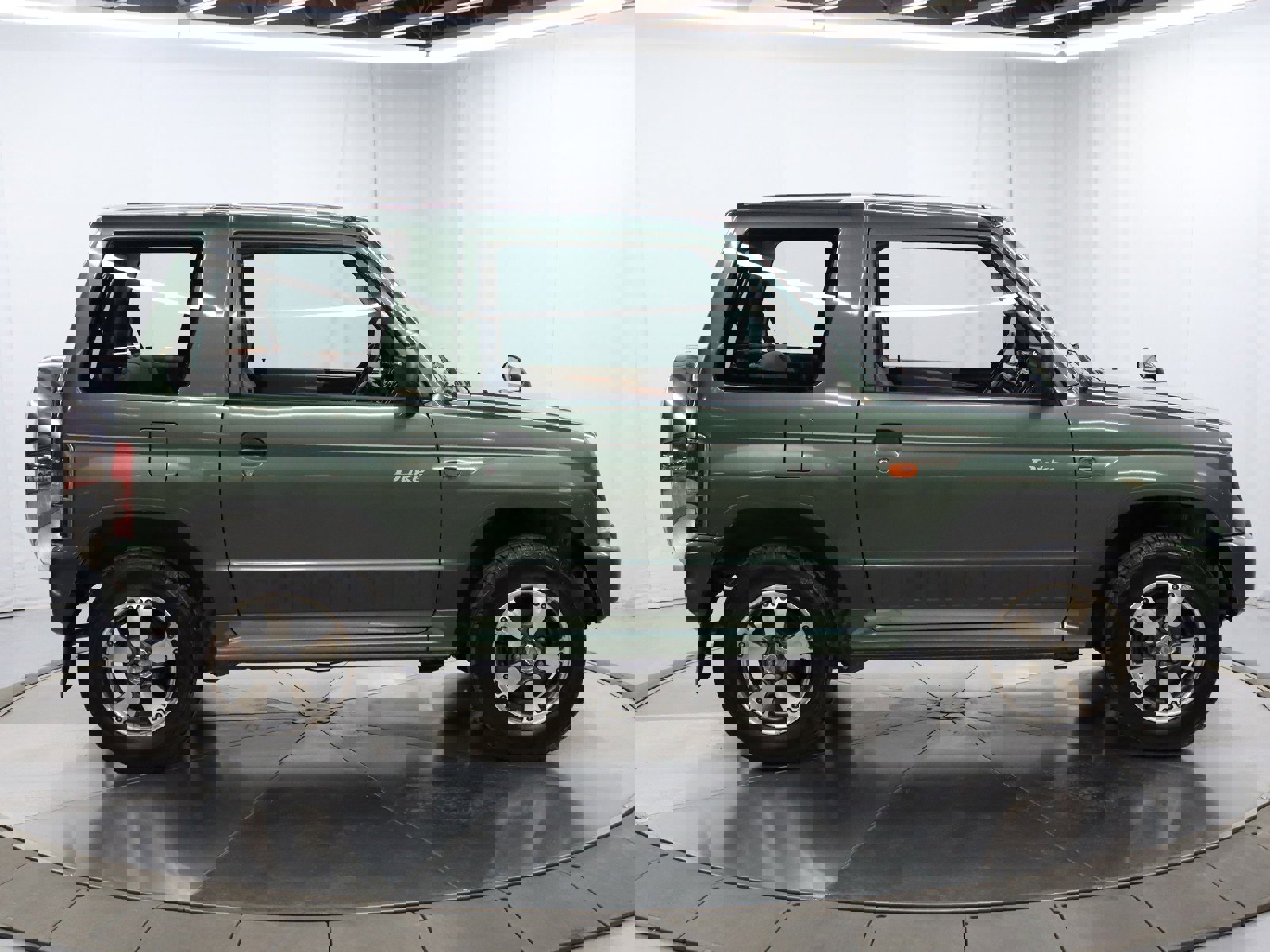 1998 Mitsubishi Pajero Mini 7