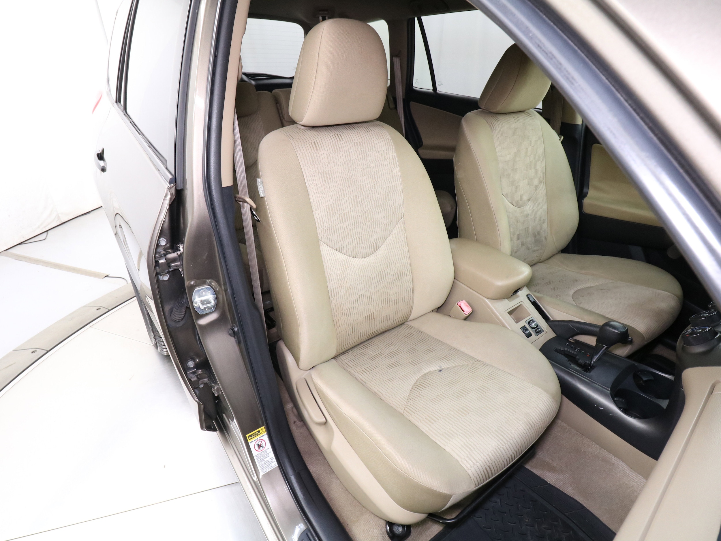 2010 Toyota RAV4 18