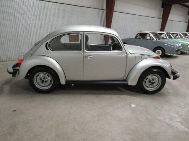 1977 Volkswagen Beetle 8