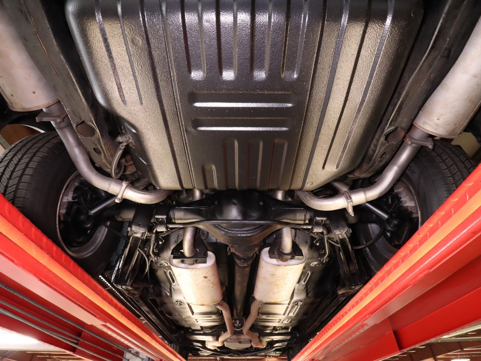 1977 Lincoln Continental 34