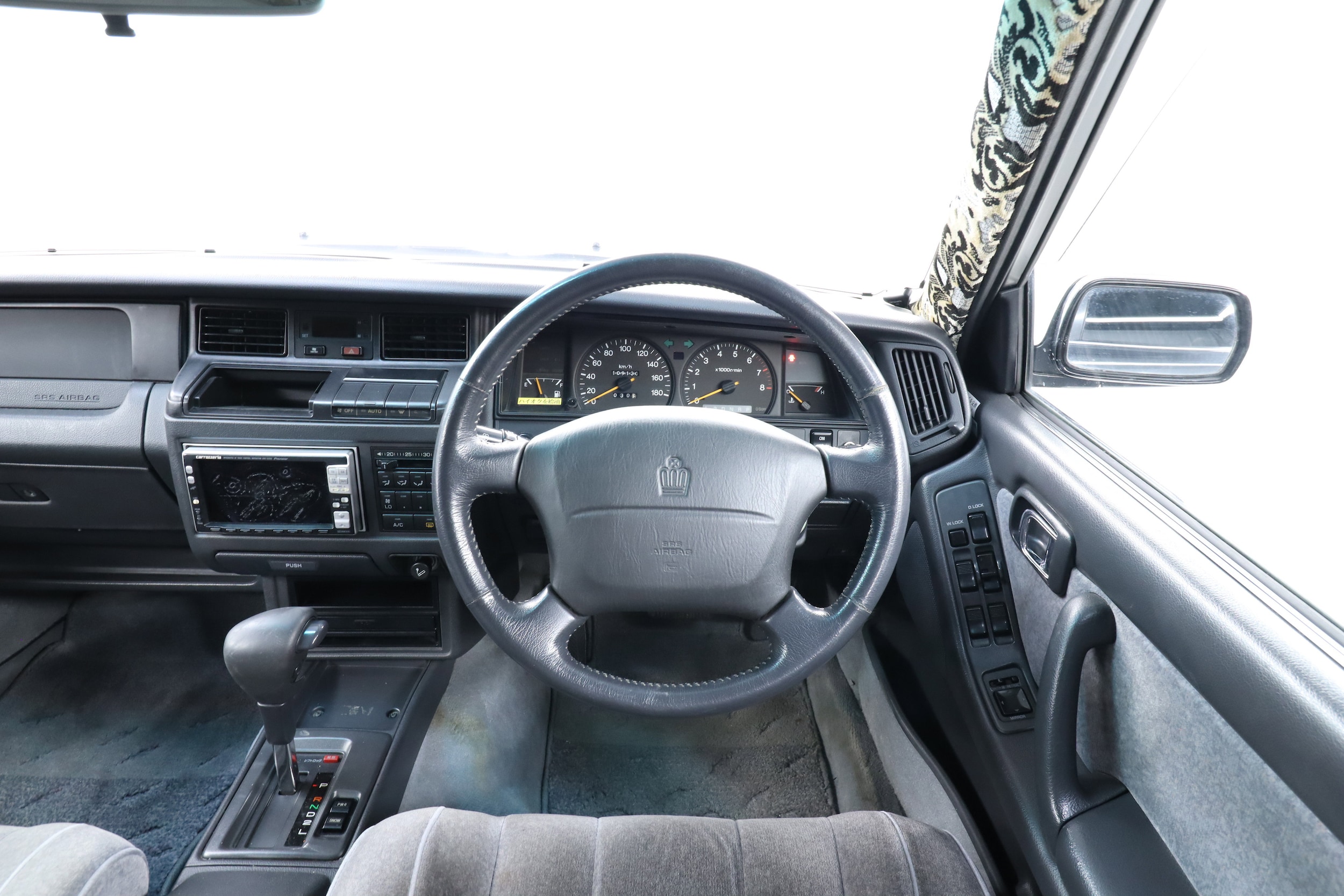 1999 Toyota Crown 12