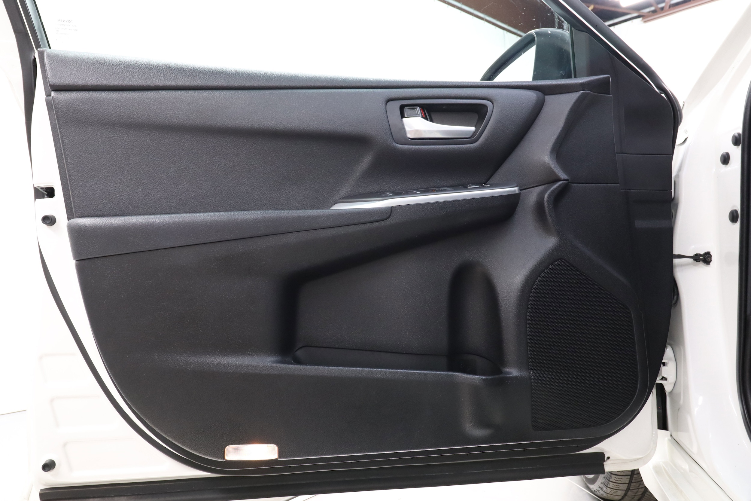2016 Toyota Camry 20